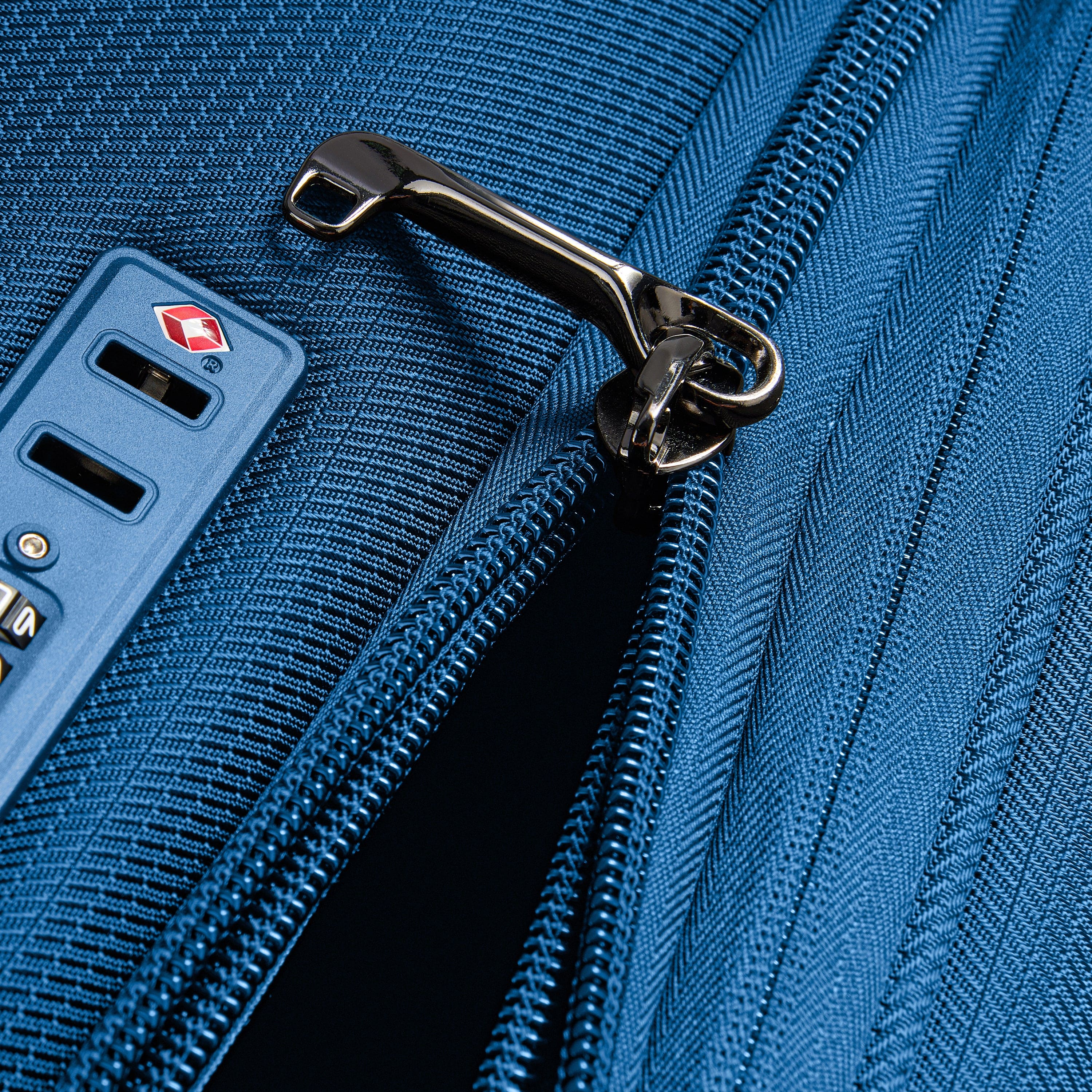 ديلسي باريس مونمارتر إير 2.0