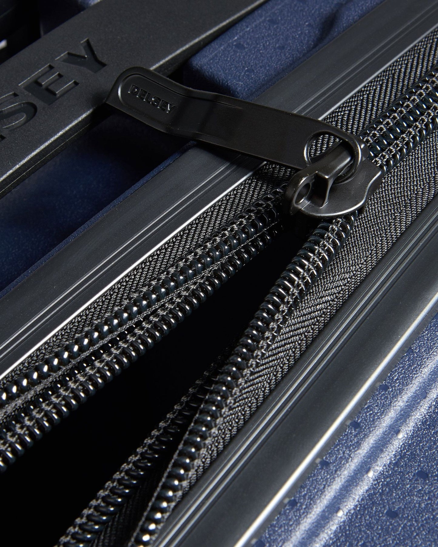 حقائب سفر ديلسي باريس بيلمونت غير قابلة للتوسيع