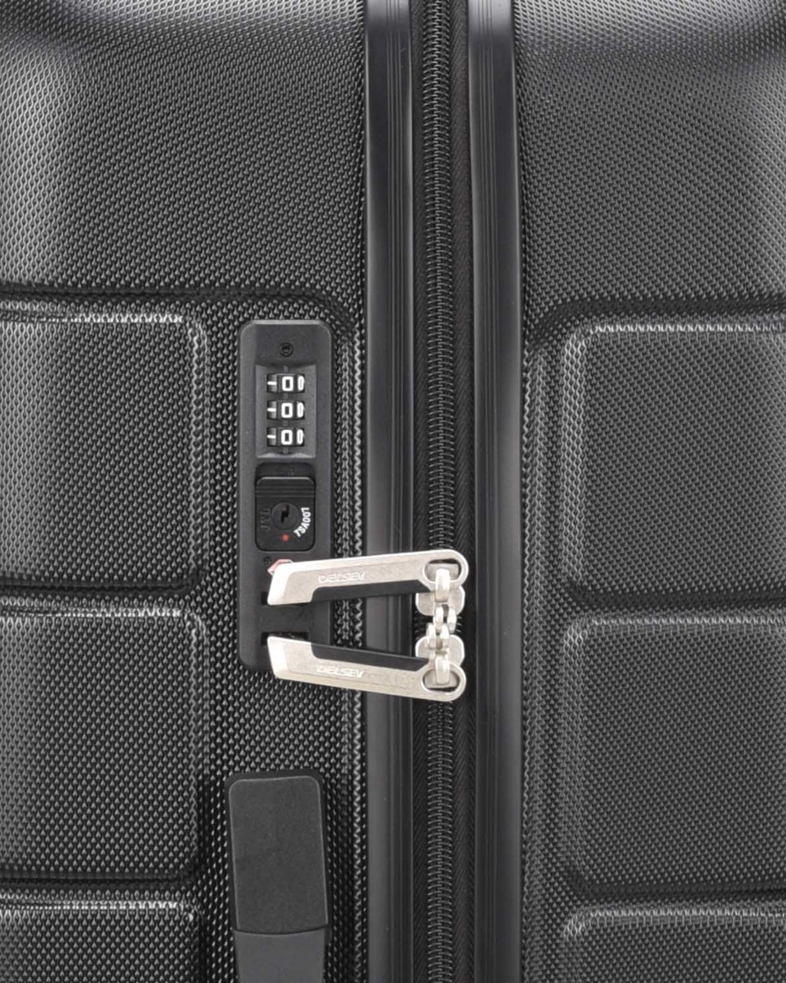 ديلسي باريس لاغوس