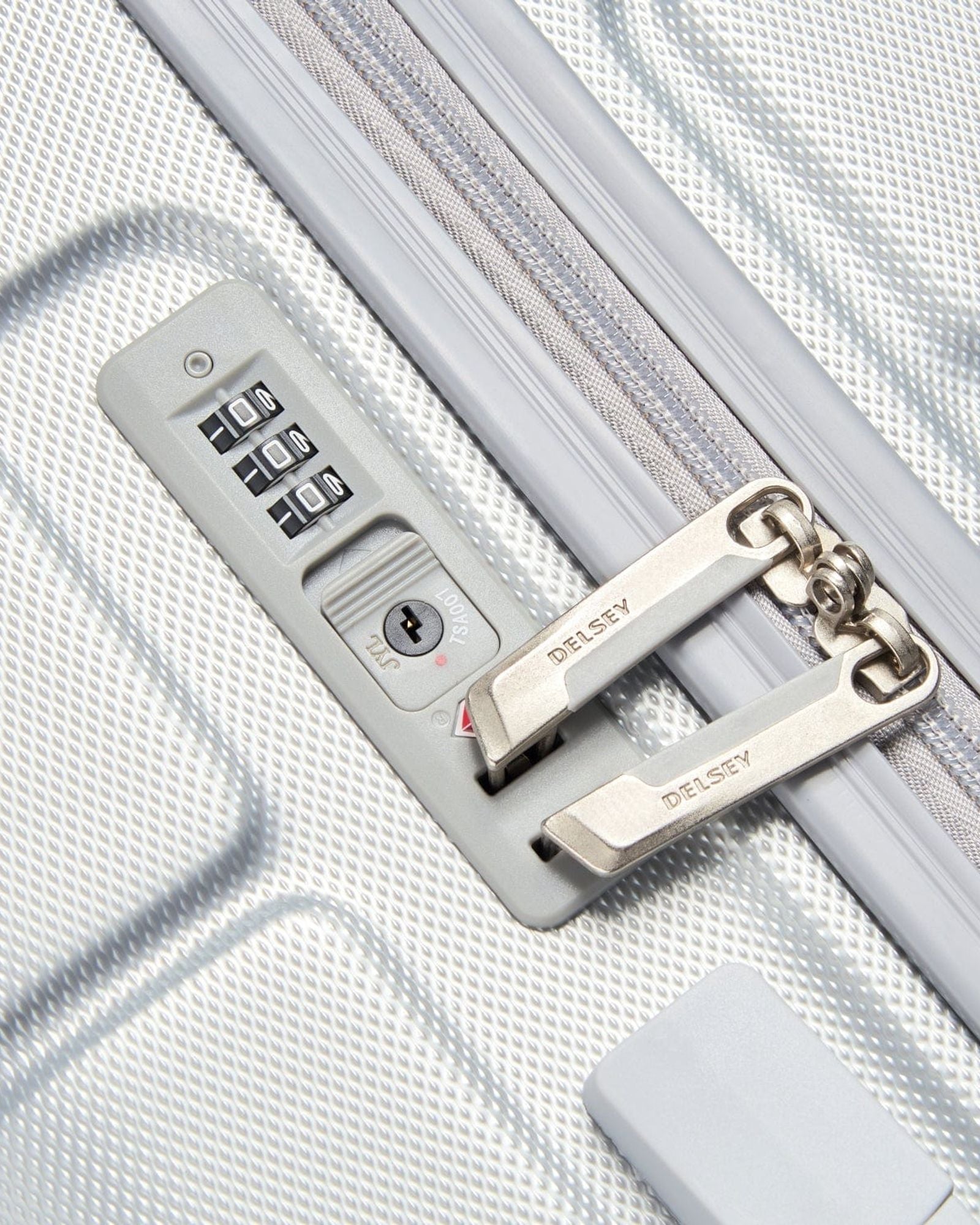 ديلسي باريس لاغوس