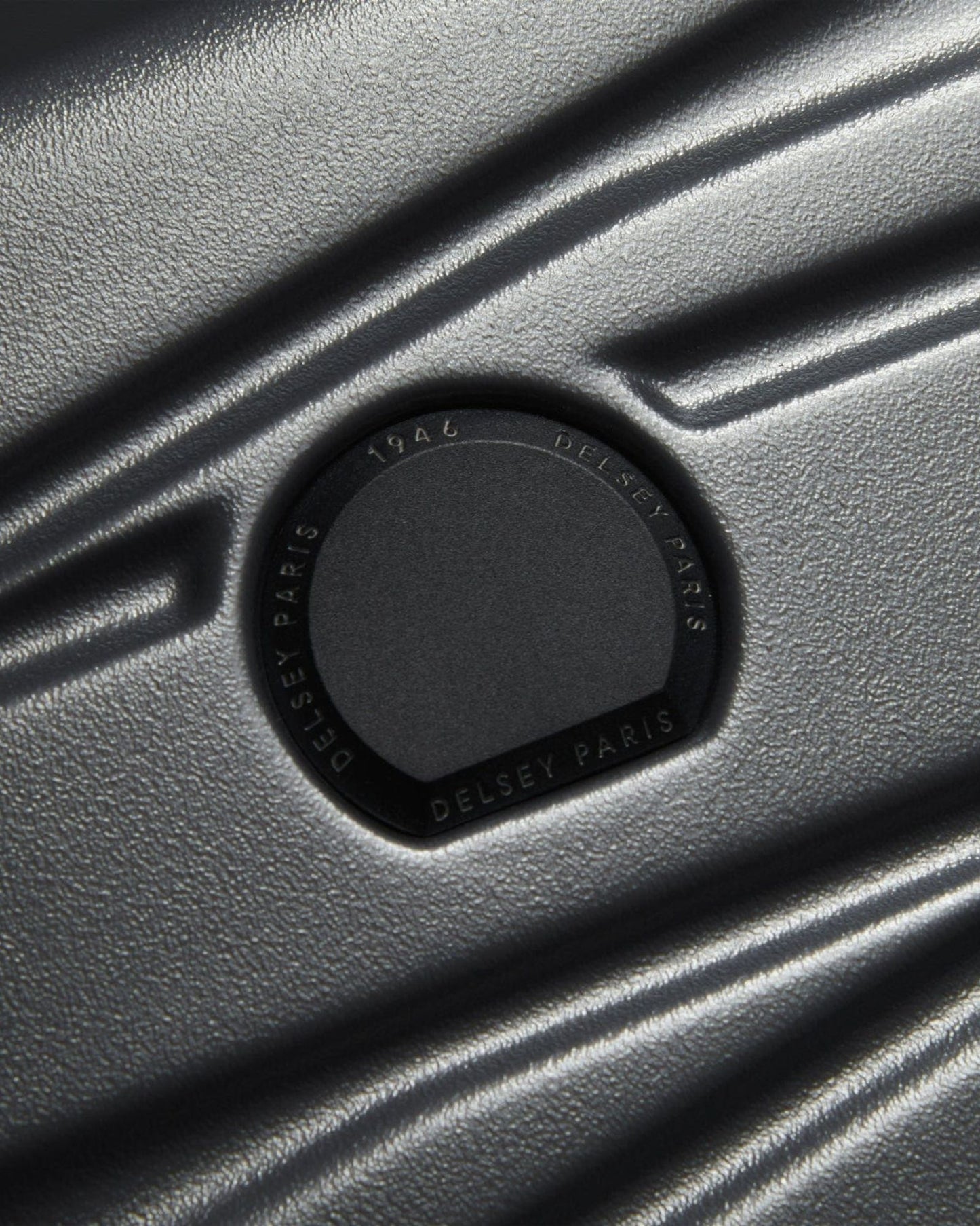 ديلسي باريس تيفاني