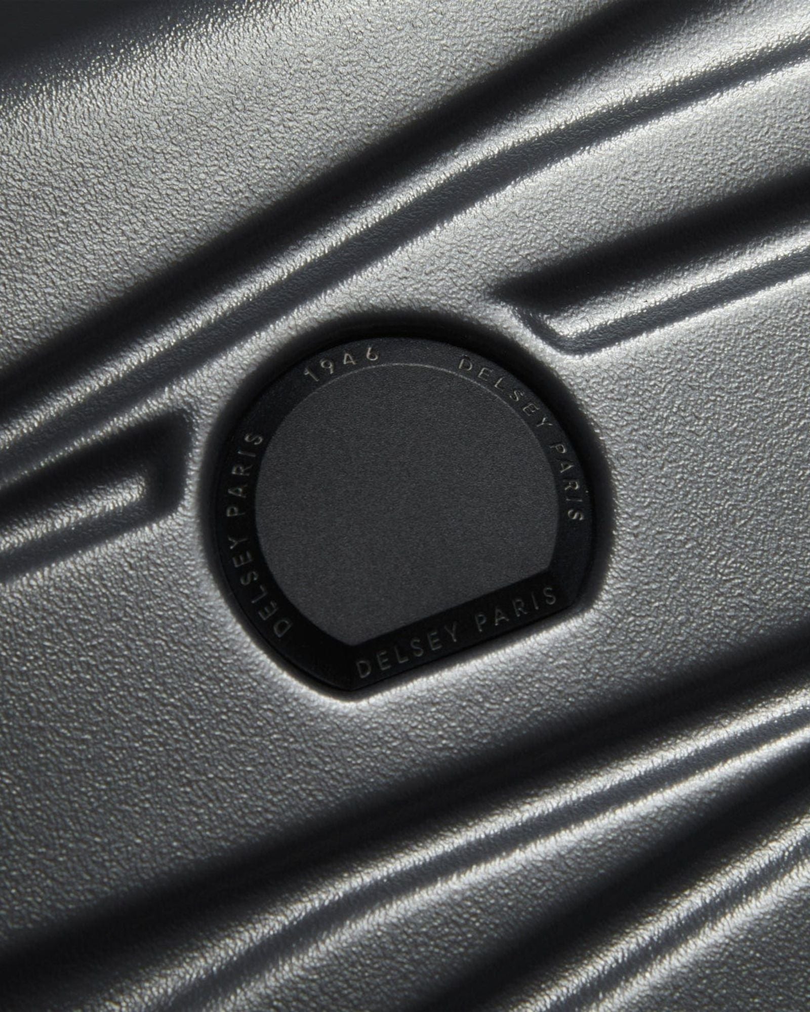 ديلسي باريس تيفاني