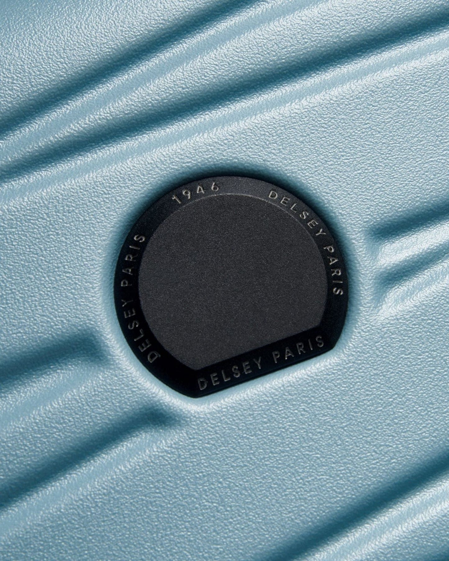 ديلسي باريس تيفاني