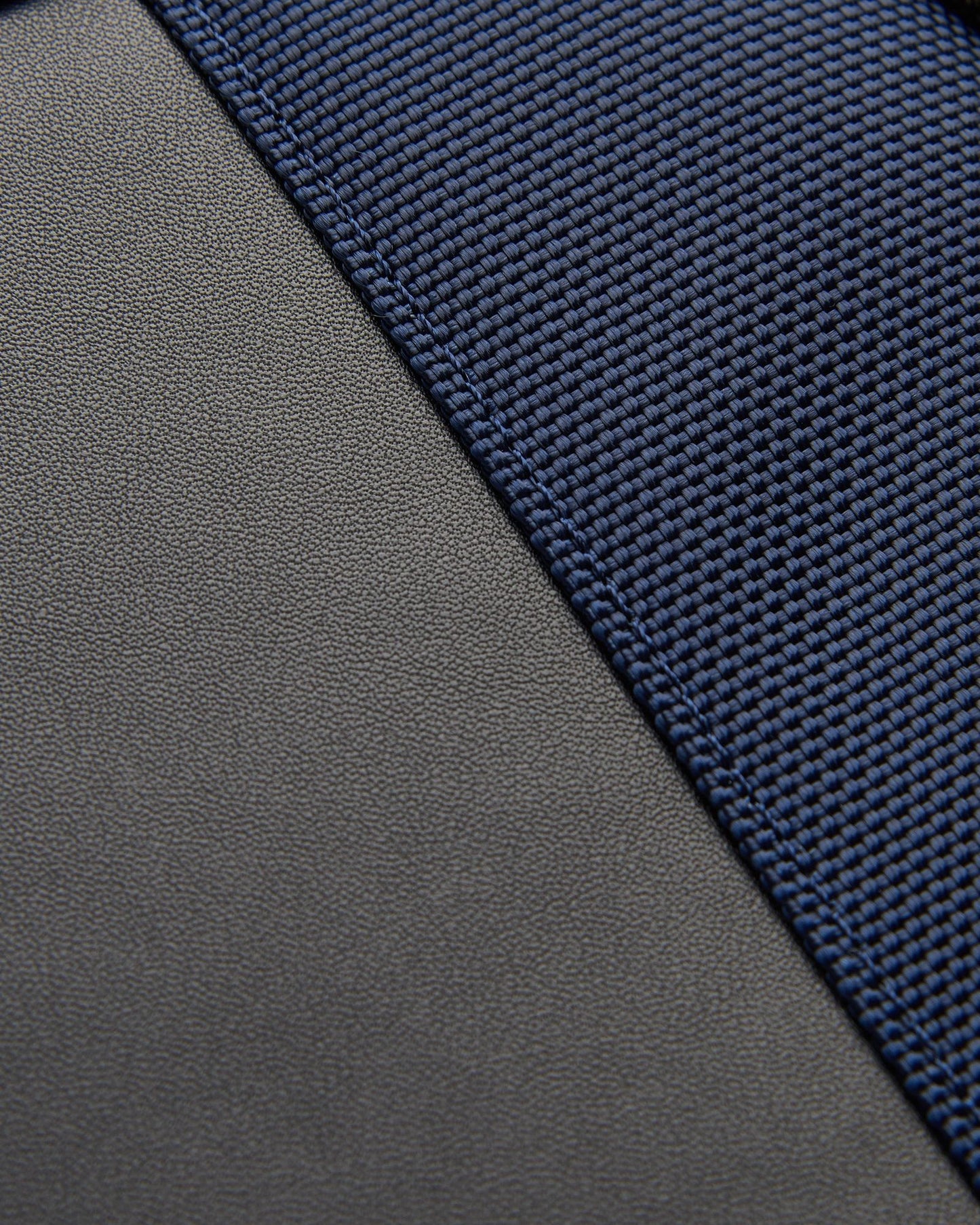 حقيبة ديلسي باريس واجرام 15.6 بوصة