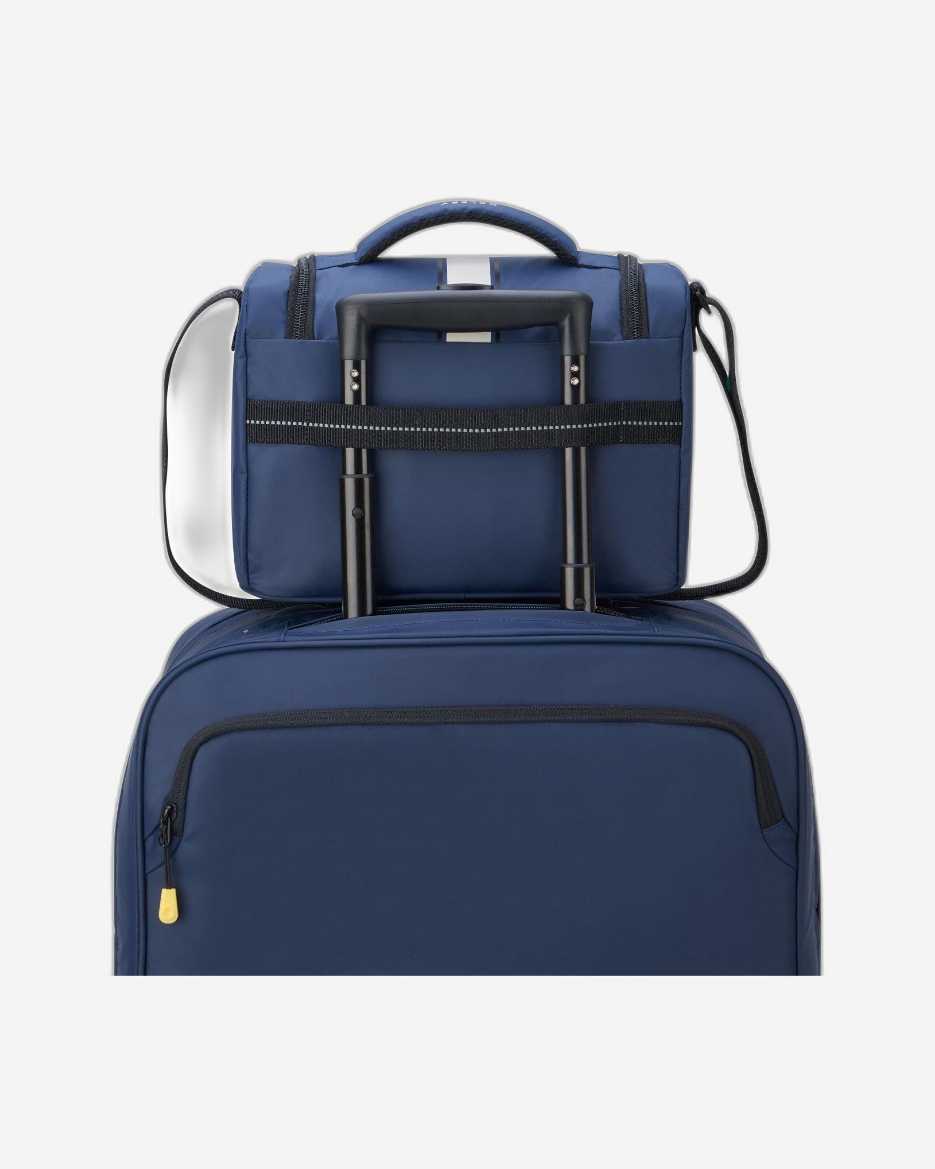 حقيبة غداء ديلسي باريس للعودة إلى المدرسة ٢٠٢٣ بطباعة زرقاء - ٠٠٣٣٨٩١٩٠١٢