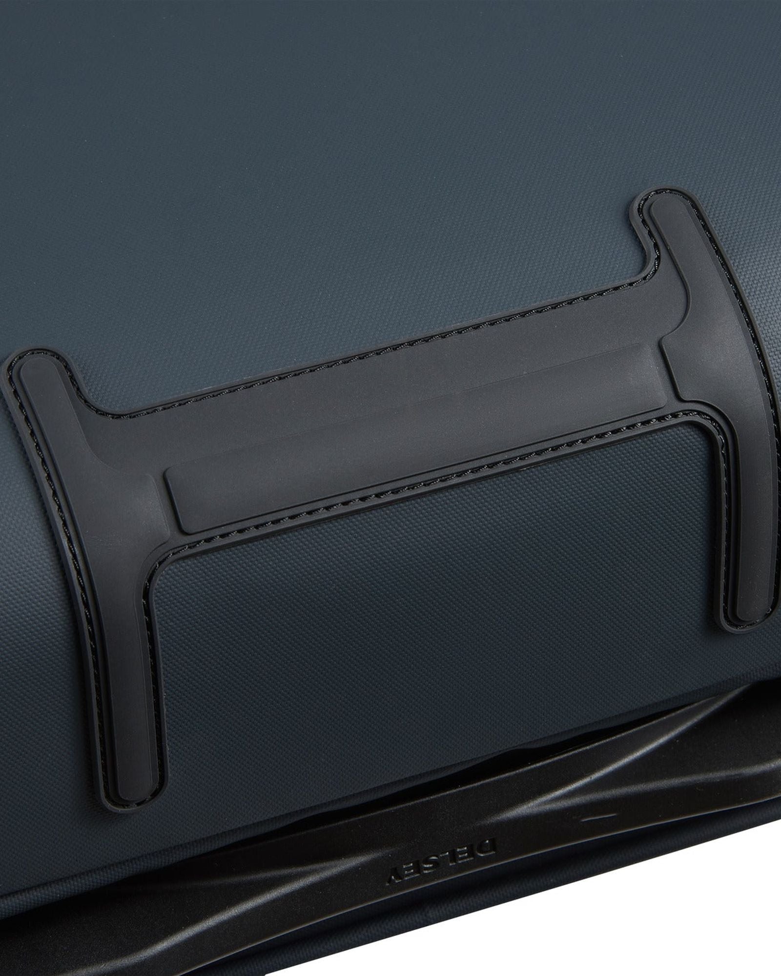 حقيبة ديلسي باريس بارفيس+ مقاومة للماء بعجلتين، مقاس 17.3 بوصة، رمادية - 394445911 