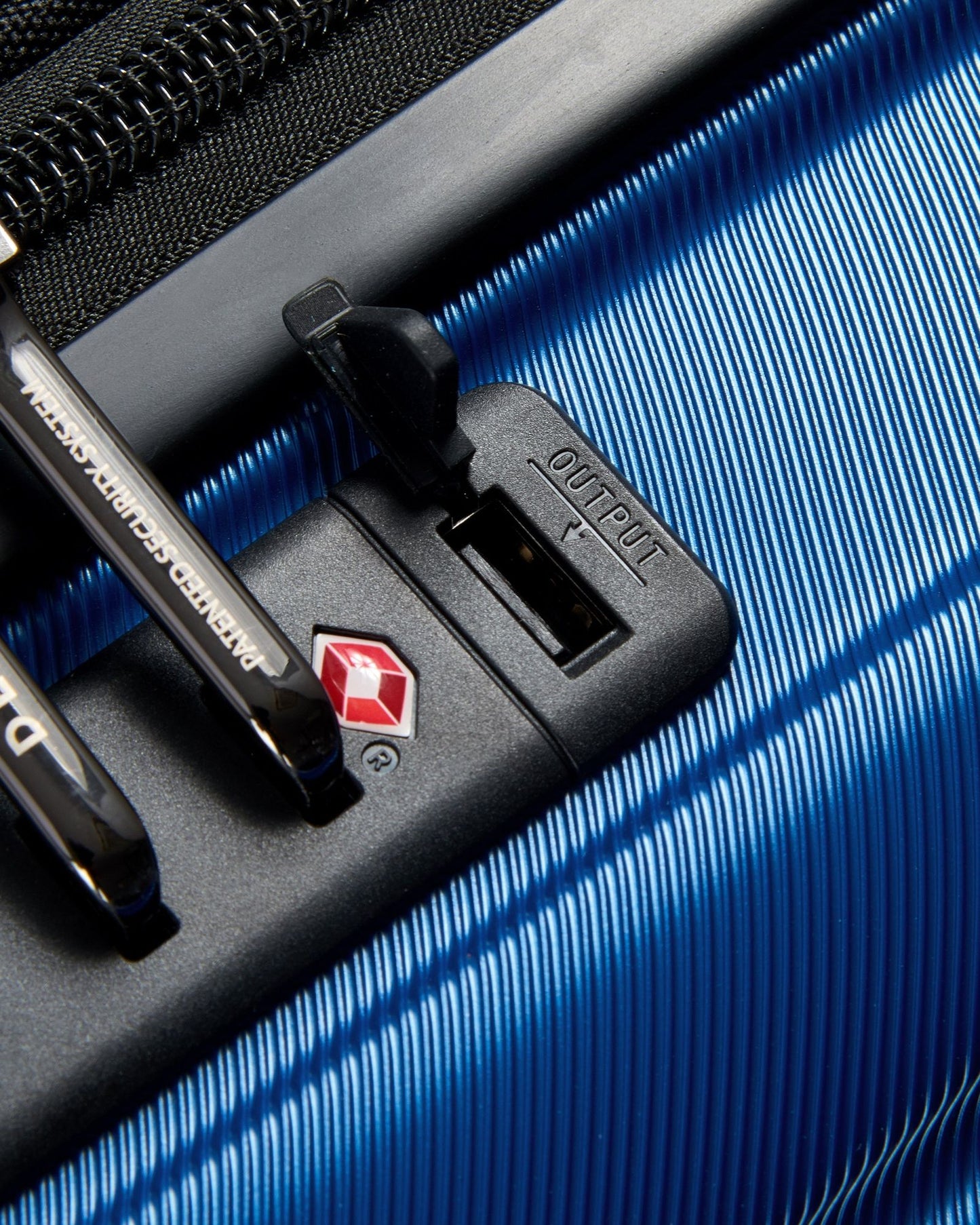 ديلسي باريس شادو 5.0 بيزنس سوفت كابين