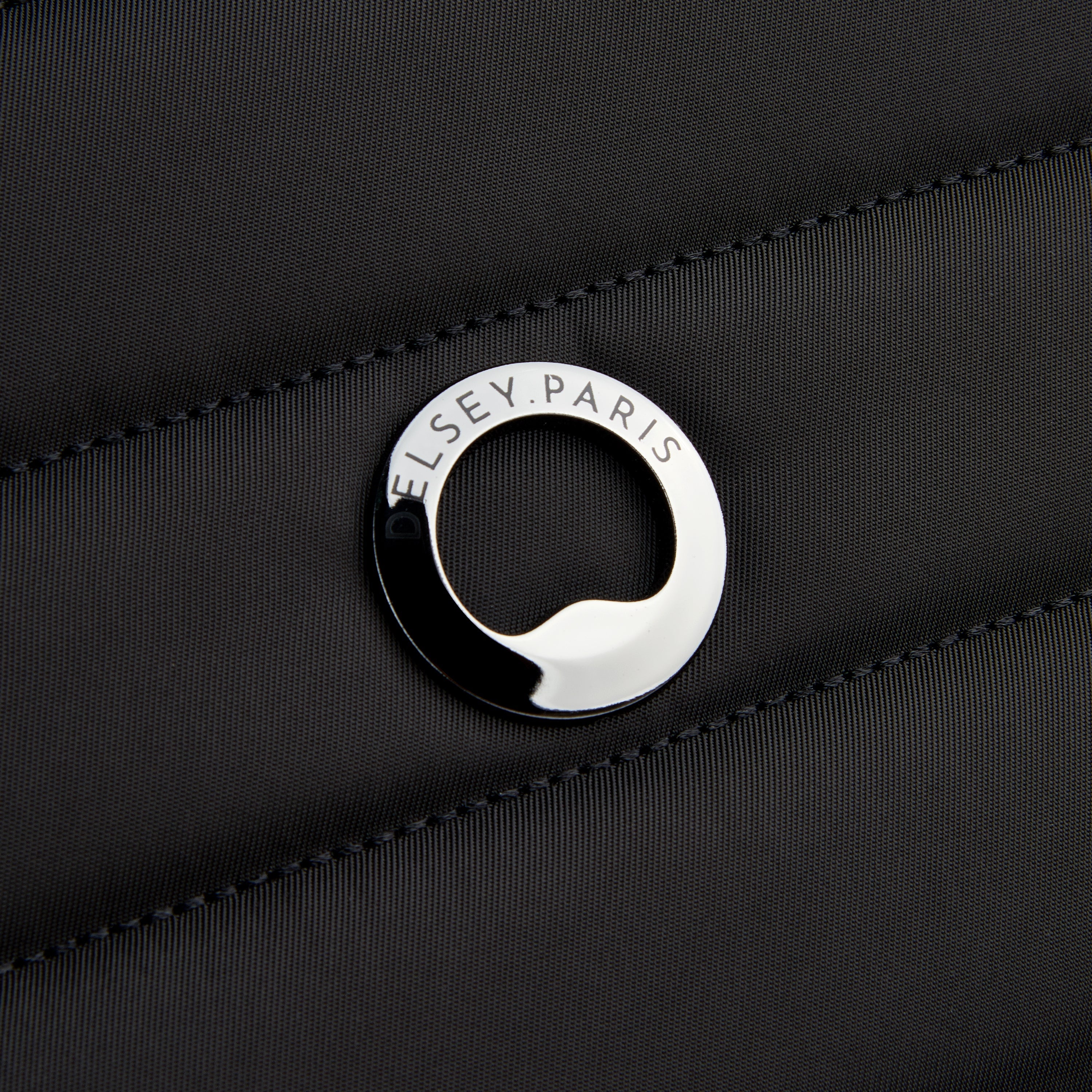 ديلسي باريس شادو 5.0