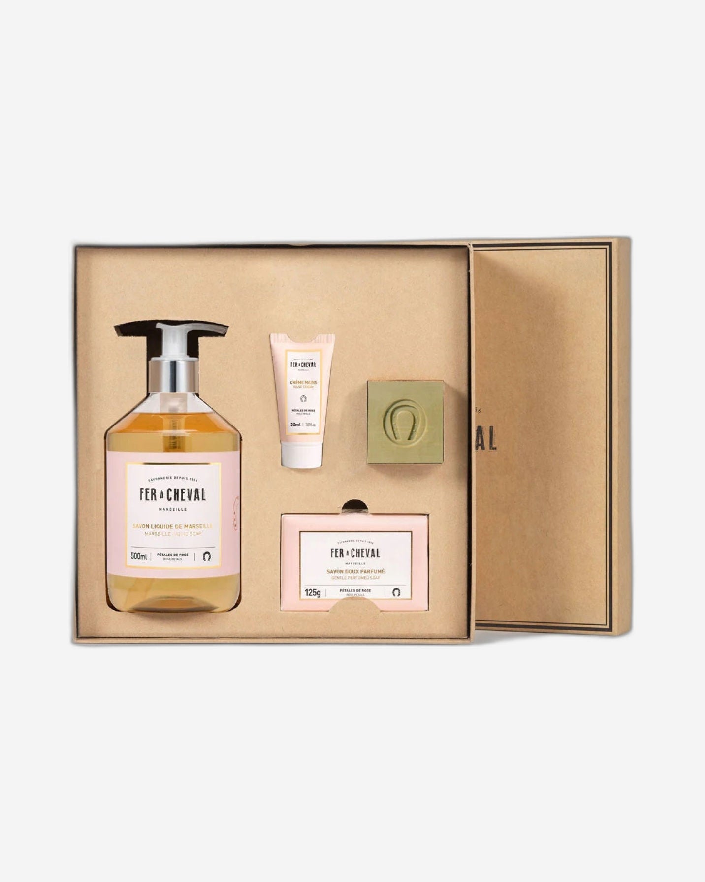 مجموعة هدايا من بتلات ورد الزيتون النقية "Coffret Tendresse Rose" من Fer A Cheval