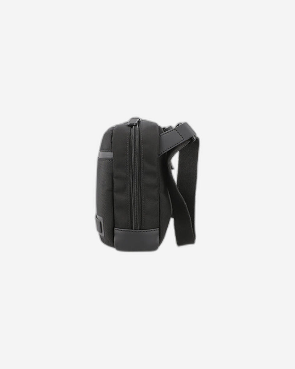 حقيبة كتف جلدية صغيرة من جوست تالين