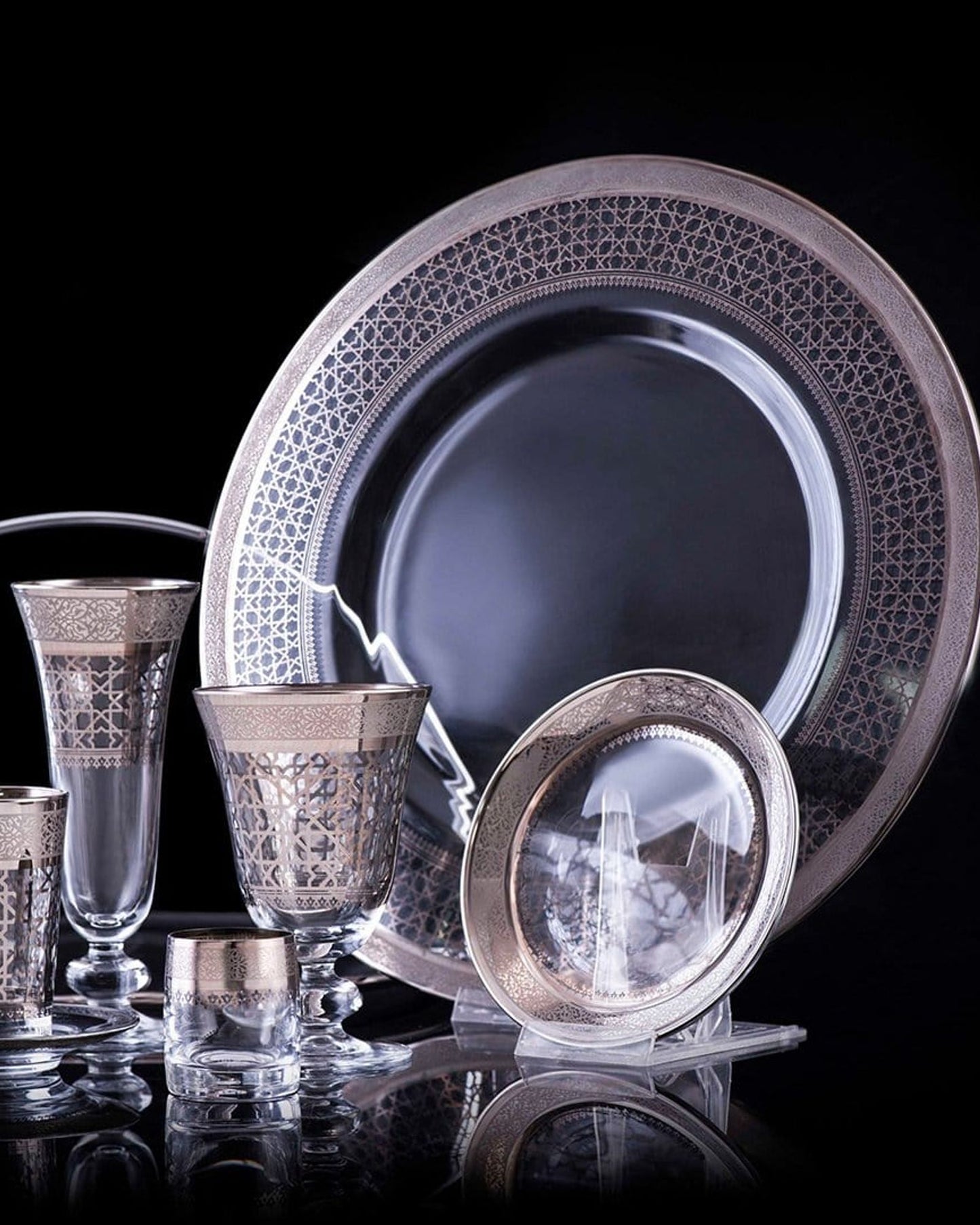 طبق تقديم ديملاج كوردوبا كبير من البلاتين