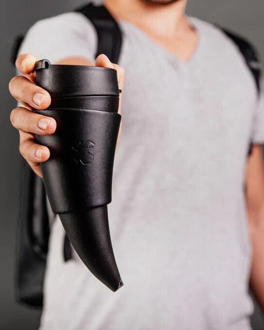 كوب جوت ستوري مصنوع من الجلد الصناعي باللون الأسود 350 مل