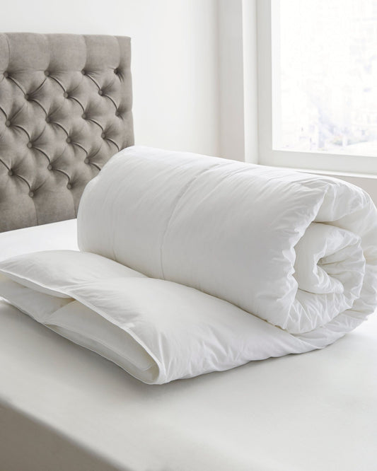 لحاف Bedeck of Belfast المحشو "الألياف الدقيقة الفاخرة" بوزن 10.5 توغ