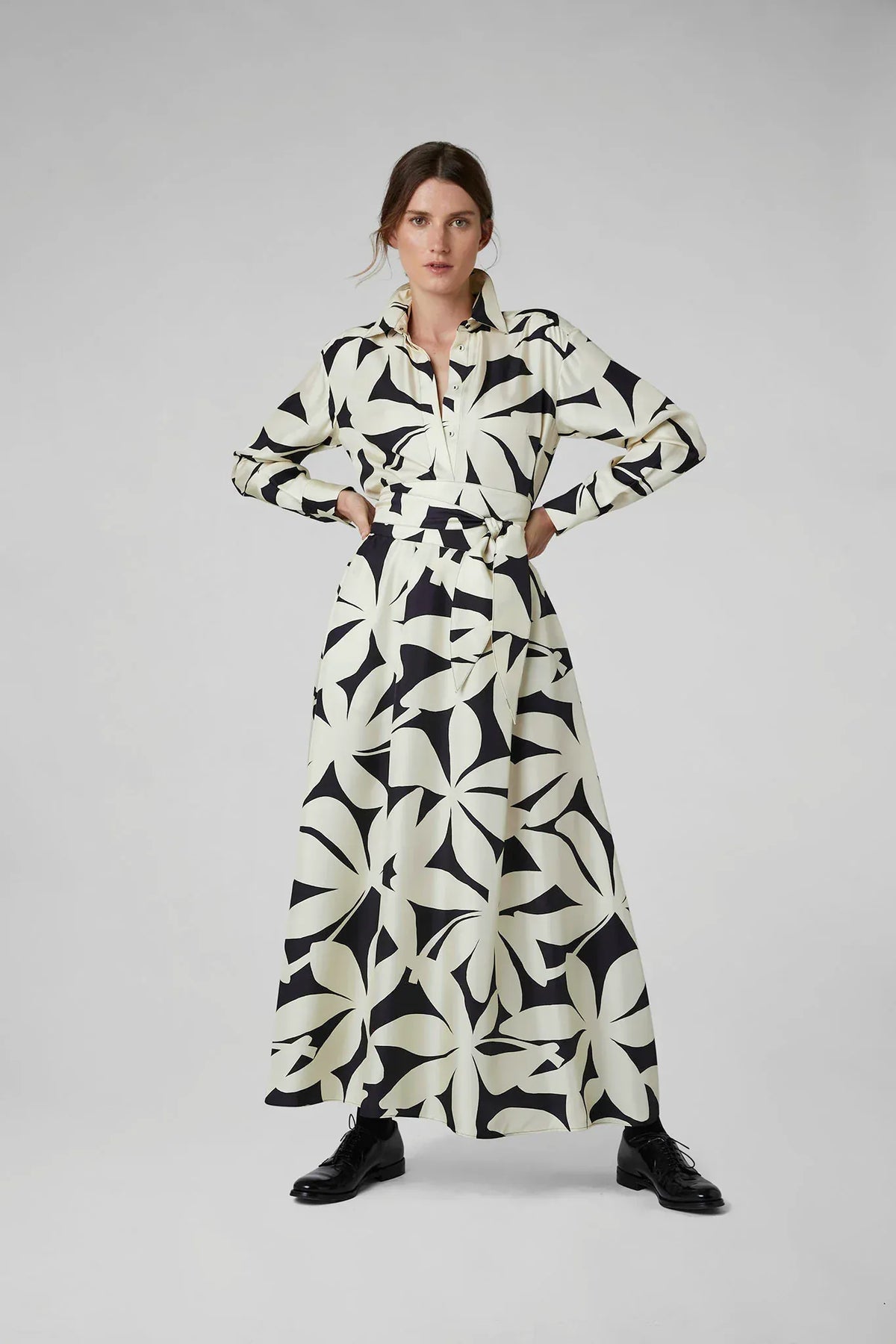 Gail Silk Twill Printed Maxi Skirt in Black