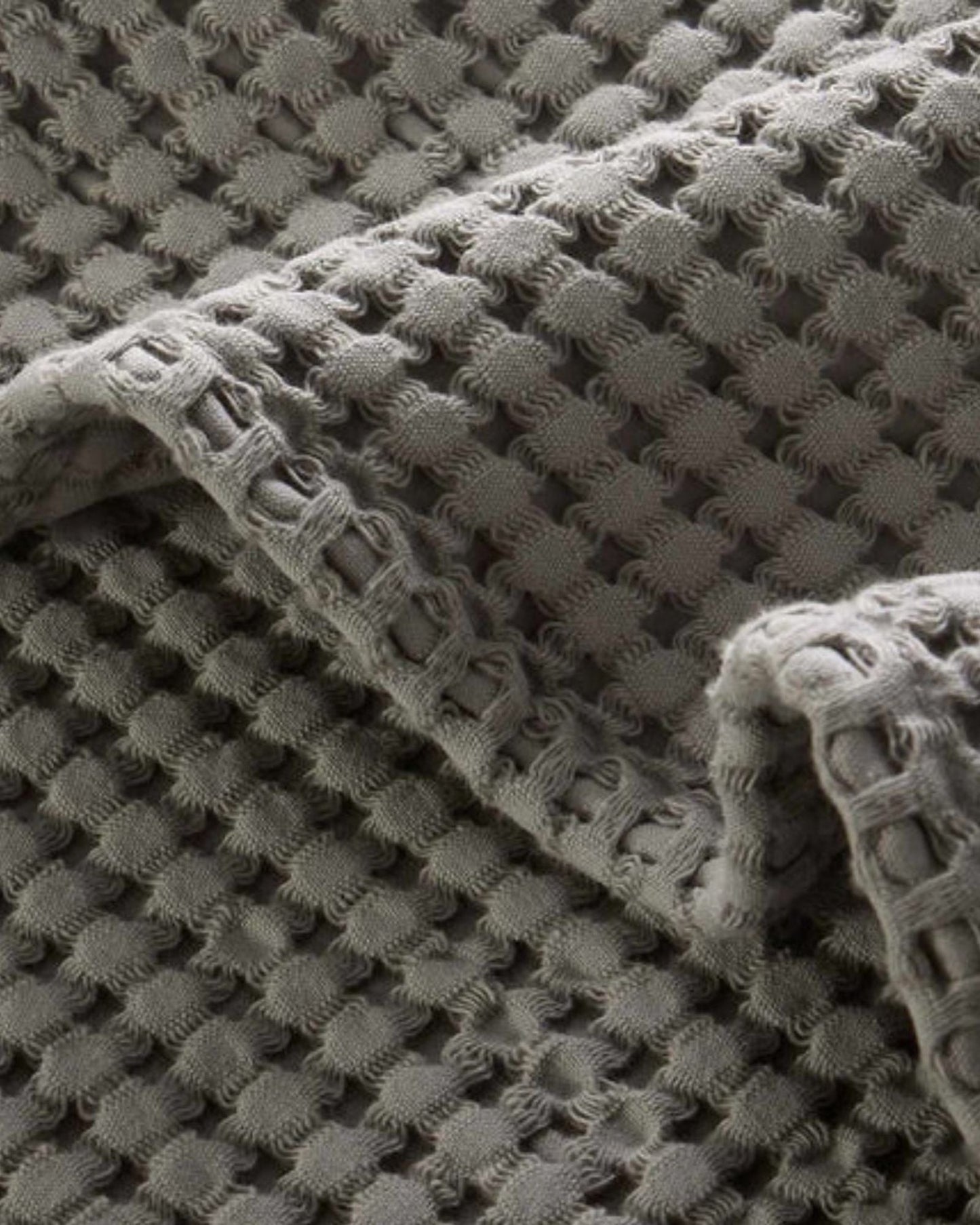 مجموعة مناشف حمام كريستي "وافل" باللون الرمادي الفاتح