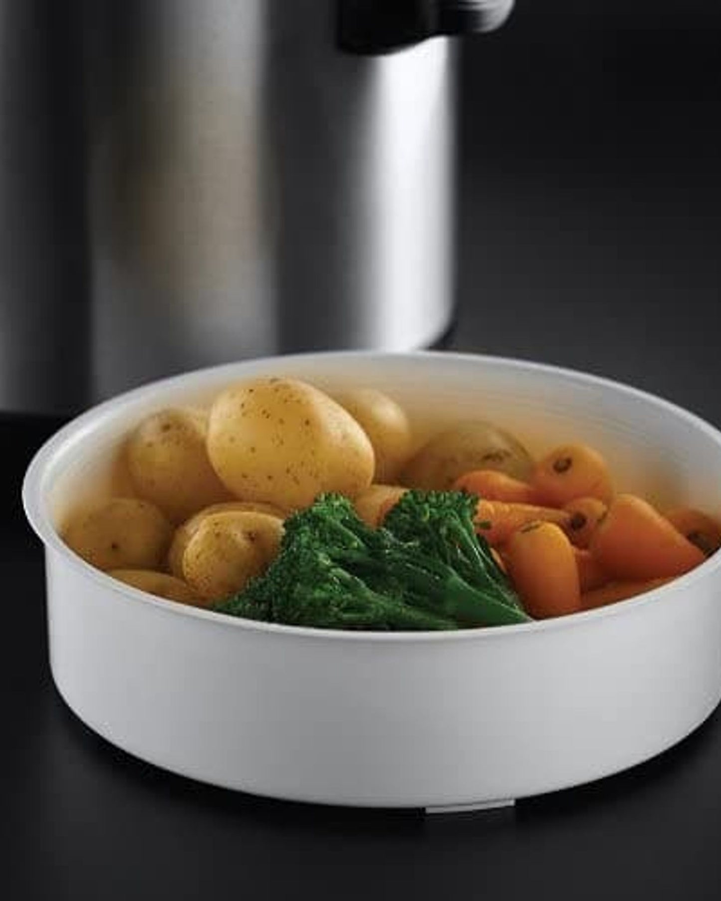 طباخ أرز راسل هوبز مع قدر بخاري سعة 1.8 لتر