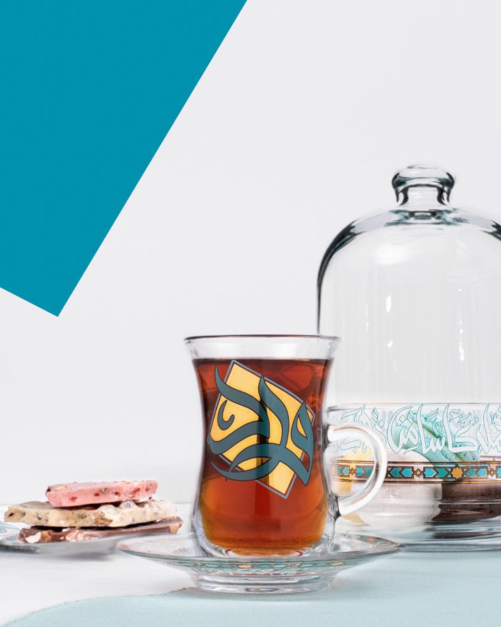 بونبونير زجاجي من ديملاج ورود (ذهبي وأخضر)