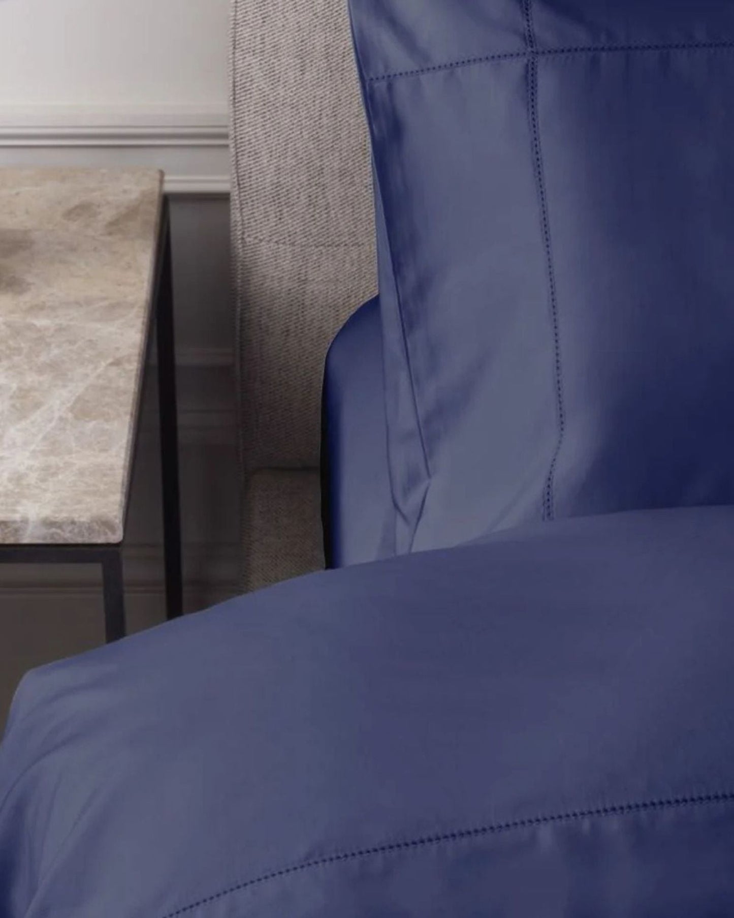 غطاء لحاف "سوبيما" من جاسبر كونران، بكثافة خيوط ٥٠٠ خيط، باللون الأزرق البحري