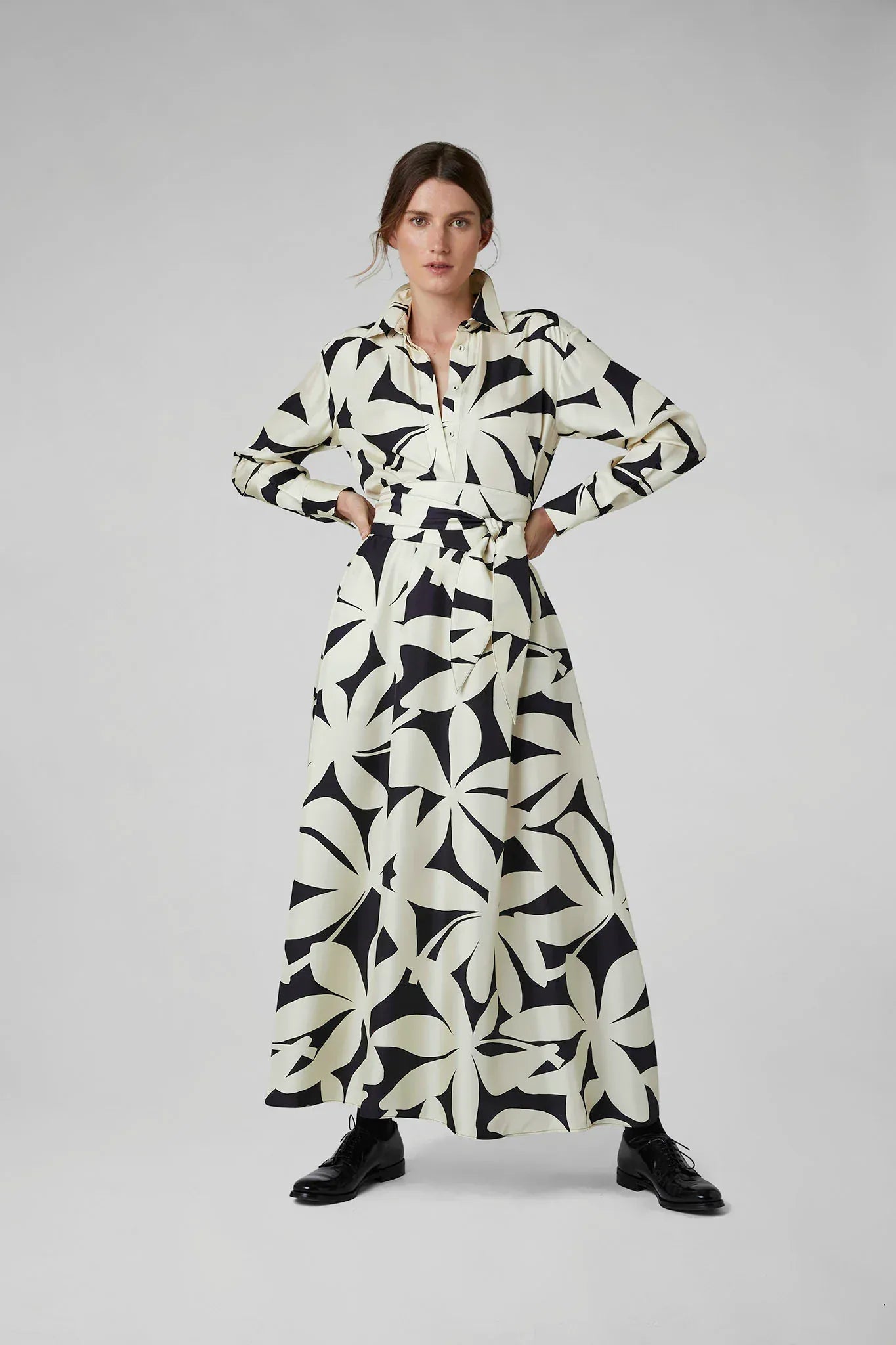 Gail Silk Twill Printed Shirt in Black