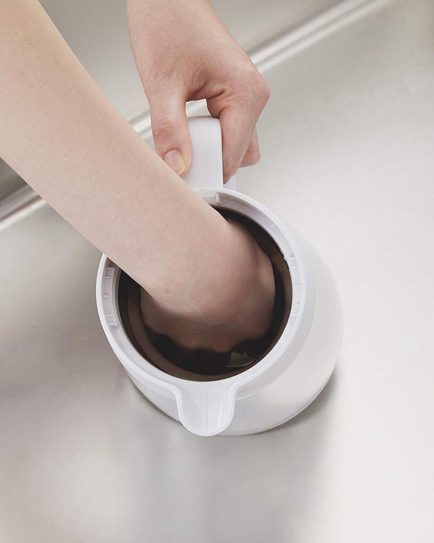 إبريق تايجر اليدوي المصنوع من الفولاذ المقاوم للصدأ، سعة 2 لتر، PWO-A200W