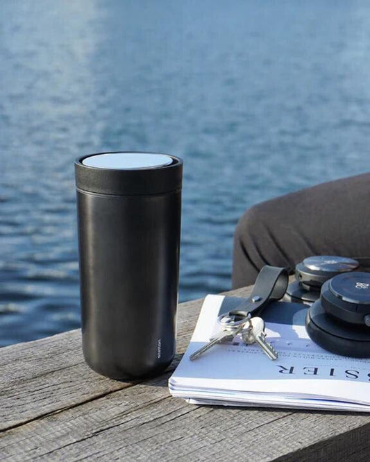 كوب ستيلتون تو جو كليك معزول بالفراغ، سعة 0.4 لتر، أسود/معدني، 685-16