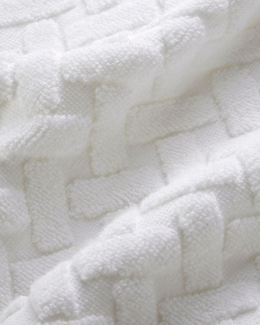 مجموعة مناشف وسجادات حمام كريستي "تريليس" باللون الأبيض
