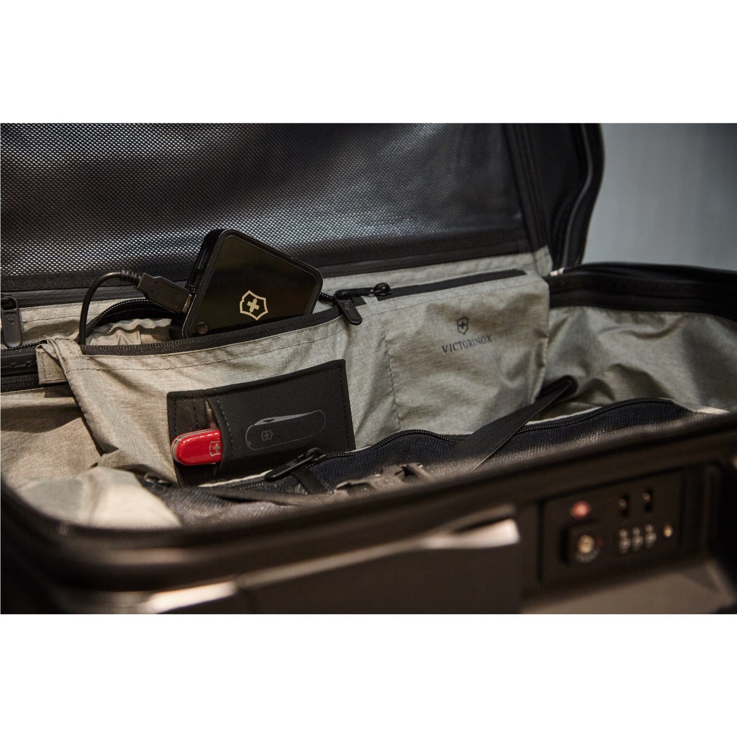 فيكتورينوكس ليكسيكون