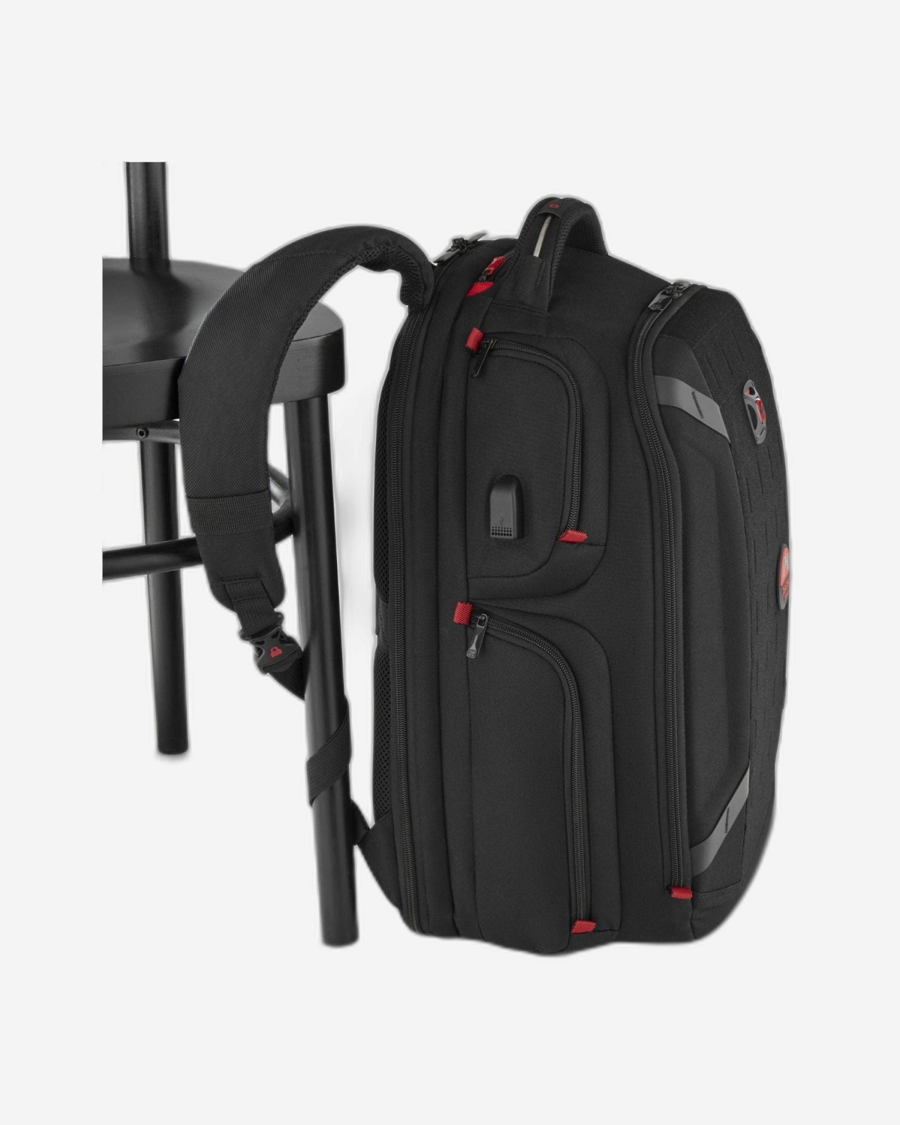 حقيبة ظهر وينجر تيك بلاير ون للألعاب مقاس 17.3 بوصة مع جيب للكمبيوتر اللوحي، لون أسود - 611650