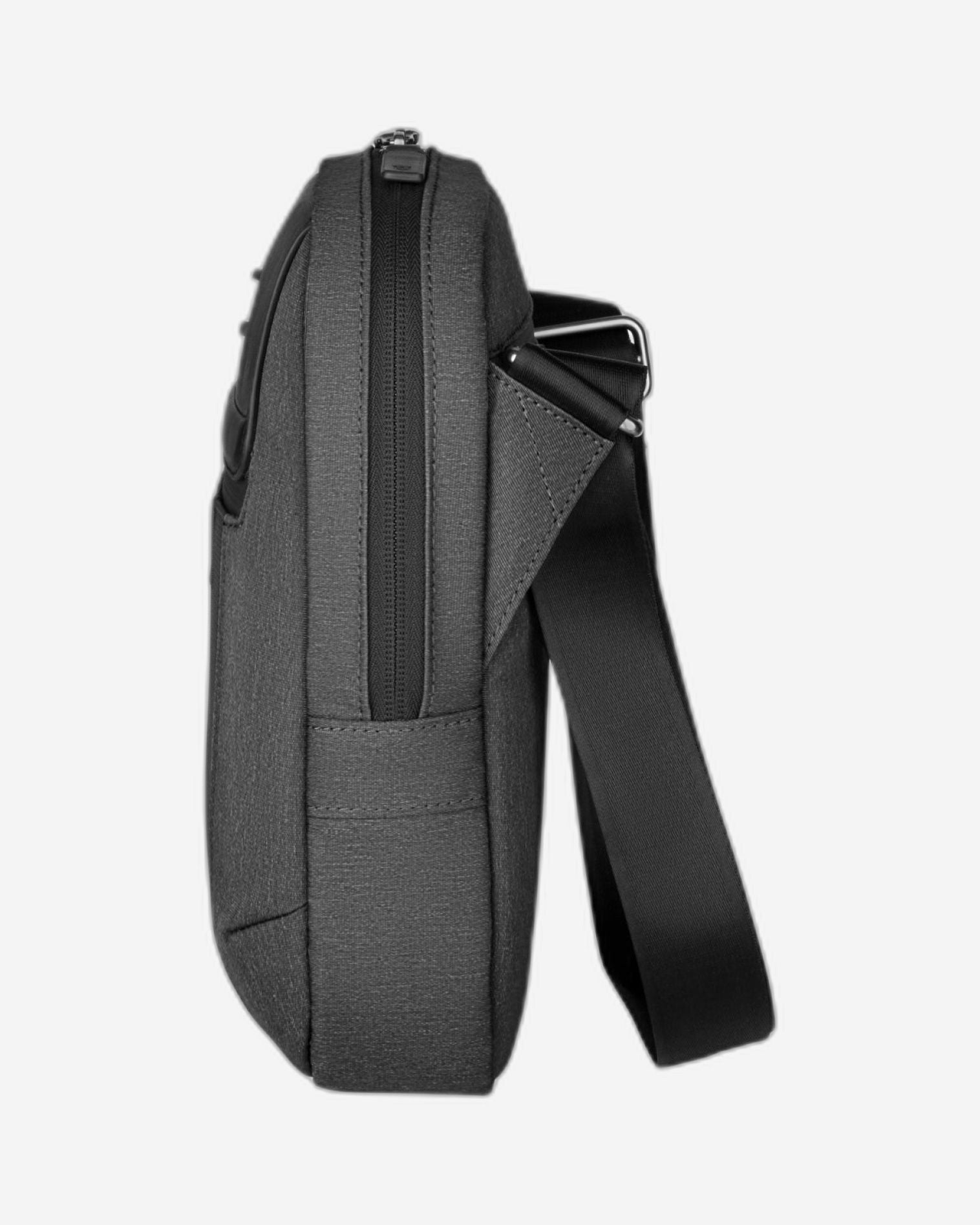 حقيبة كروس فيكتورينوكس أربان 2 من مجموعة العمارة باللون الرمادي/الأسود