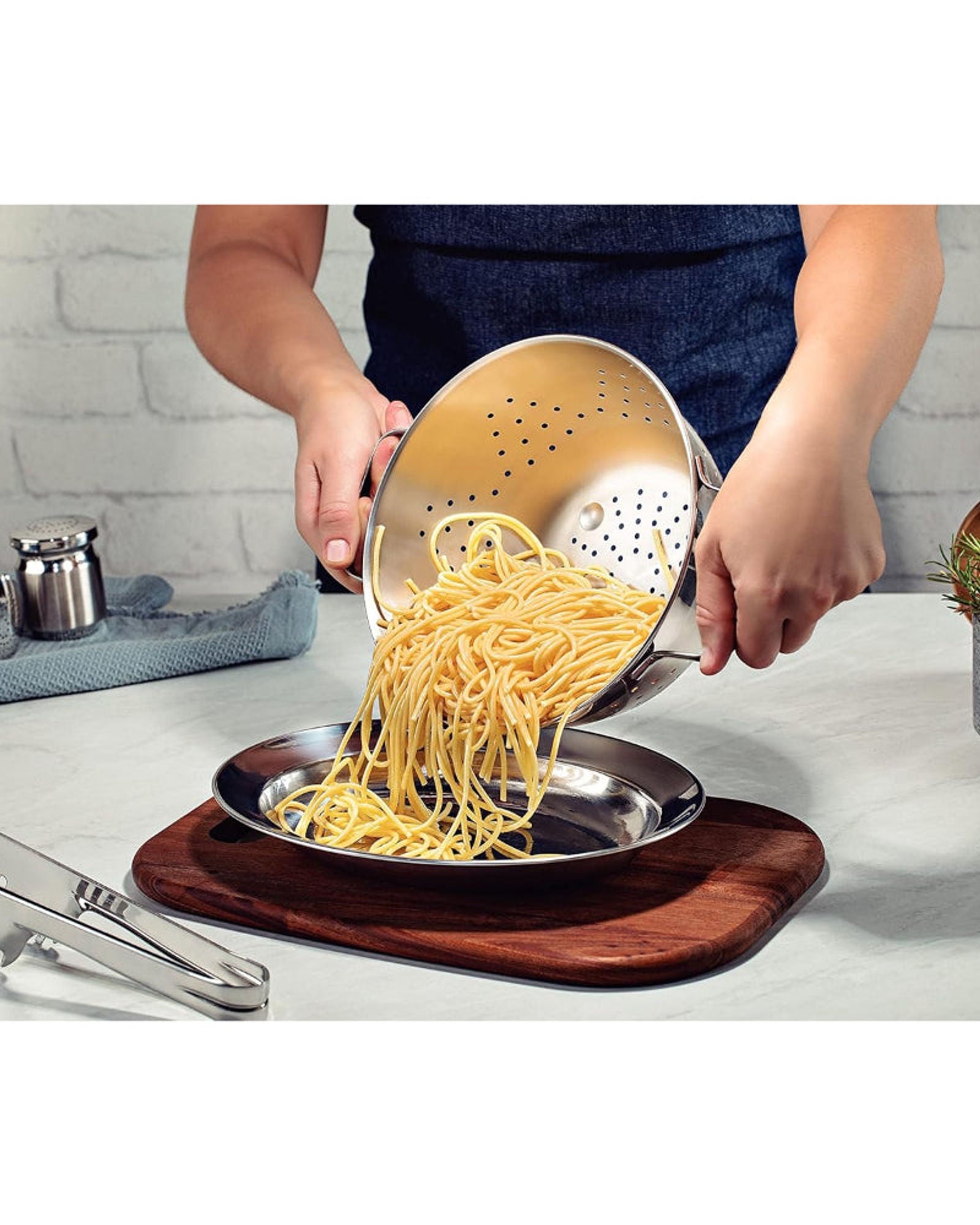 مصفاة ترامونتينا برازيل أليجرا المصنوعة من الفولاذ المقاوم للصدأ مقاس 25 سم