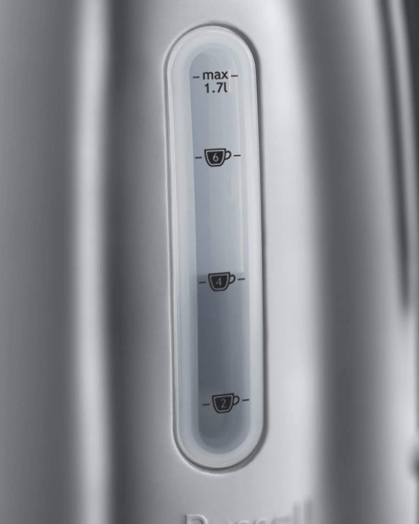 غلاية سنودون من راسل هوبز (20441) - سعة 1.7 لتر، 3000 واط، مصنوعة من الفولاذ المقاوم للصدأ، غليان سريع، صب مثالي، إيقاف تشغيل تلقائي، لاسلكية، ضمان لمدة عام، لون فضي