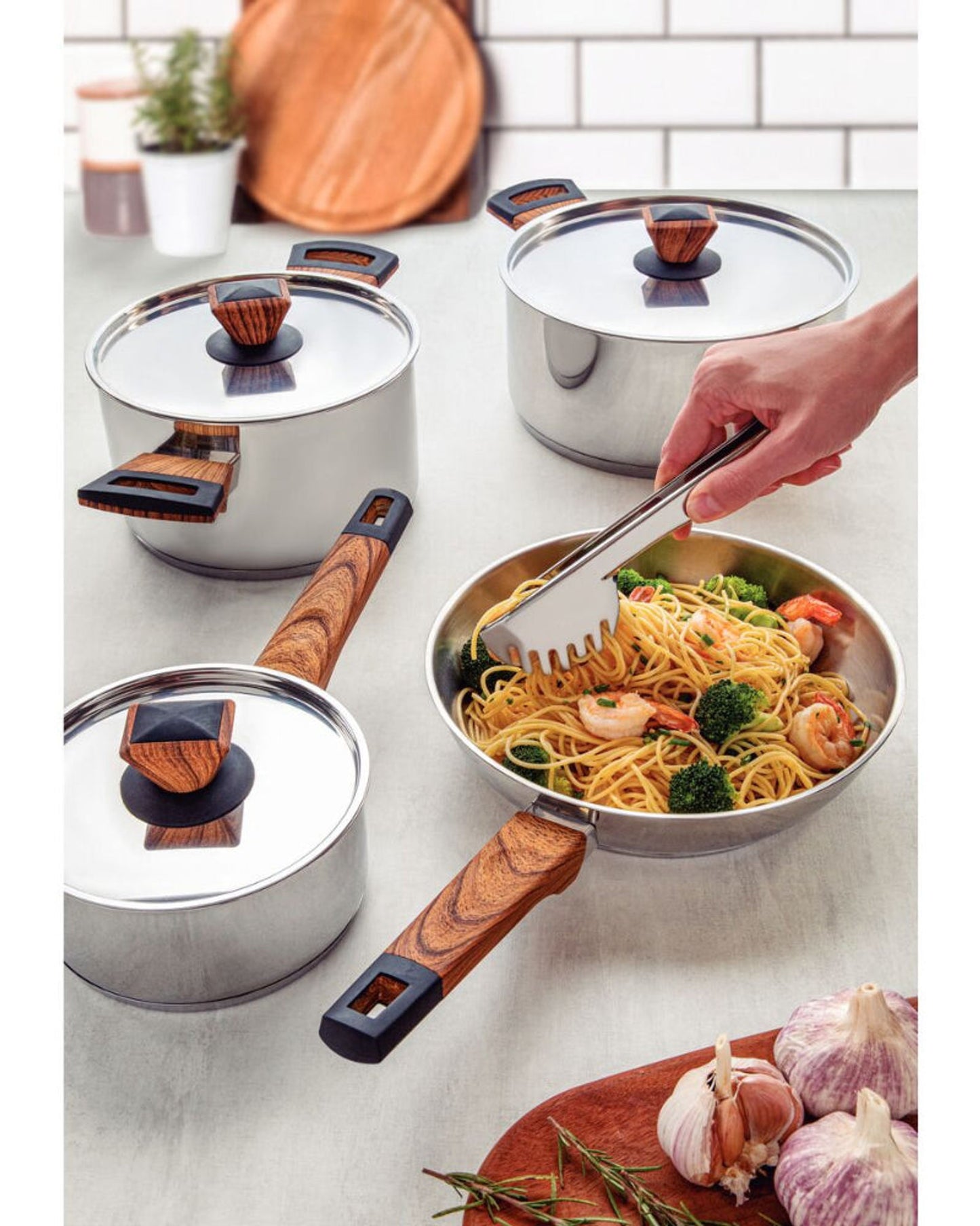 ملقط معكرونة ترامونتينا متعدد الاستخدامات من الفولاذ المقاوم للصدأ