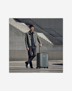 حقيبة أمتعة فيكتورينوكس إيروكس أدفانسد جلوبال الصلبة القابلة للتوسيع