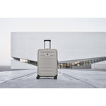 حقيبة أمتعة فيكتورينوكس إيروكس أدفانسد جلوبال الصلبة القابلة للتوسيع