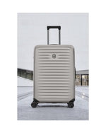 حقيبة أمتعة فيكتورينوكس إيروكس أدفانسد جلوبال الصلبة القابلة للتوسيع