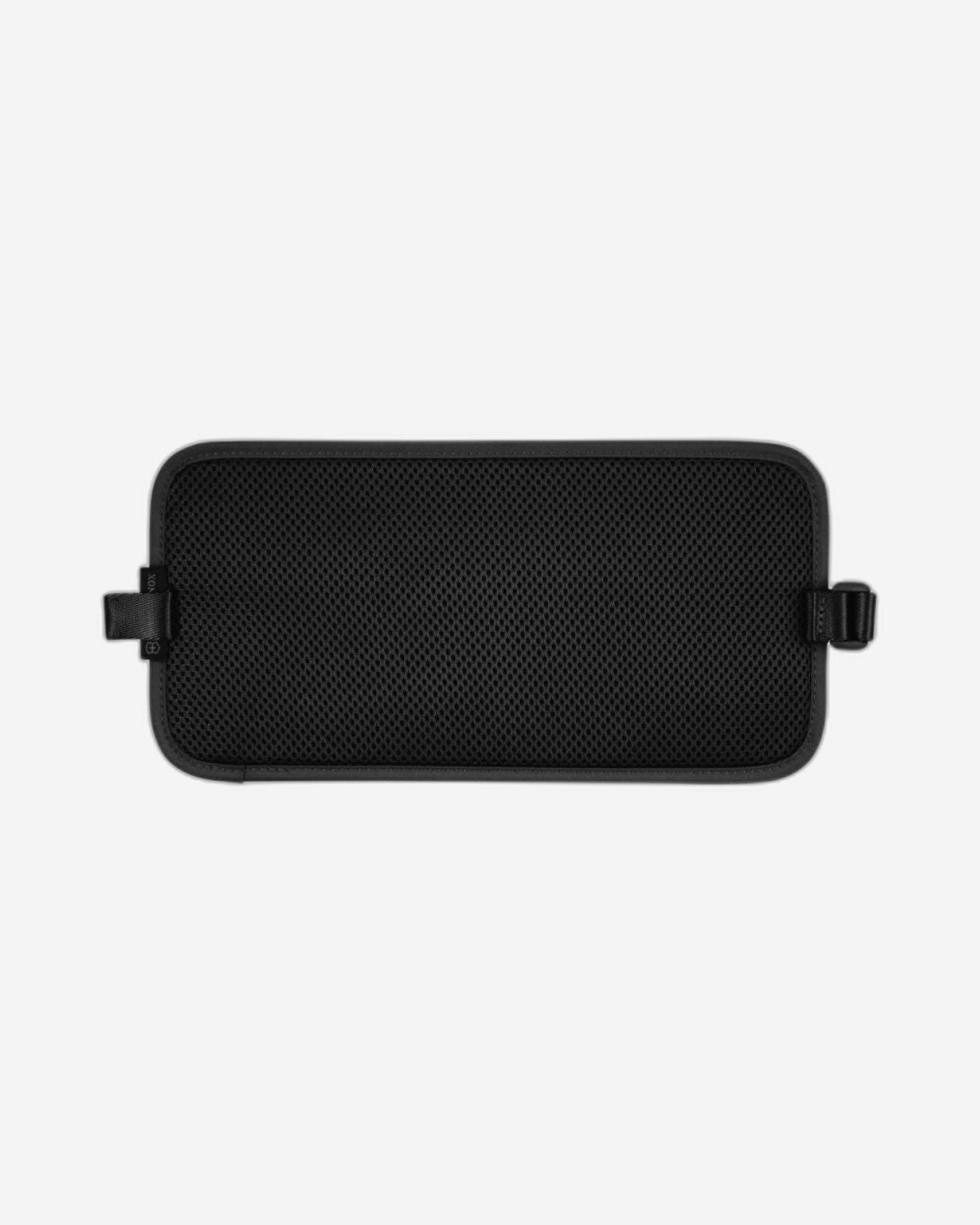 حقيبة حزام أمان أساسية للسفر من فيكتورينوكس، لون أسود