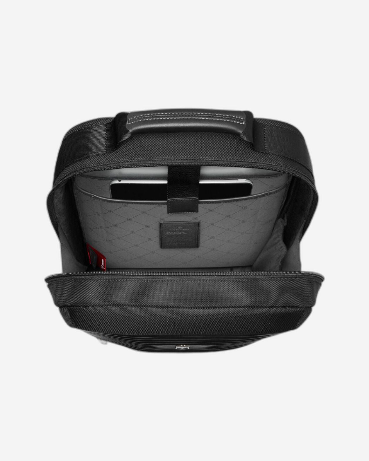 حقيبة ظهر فيكتورينوكس ميثيك كومباكت سوداء