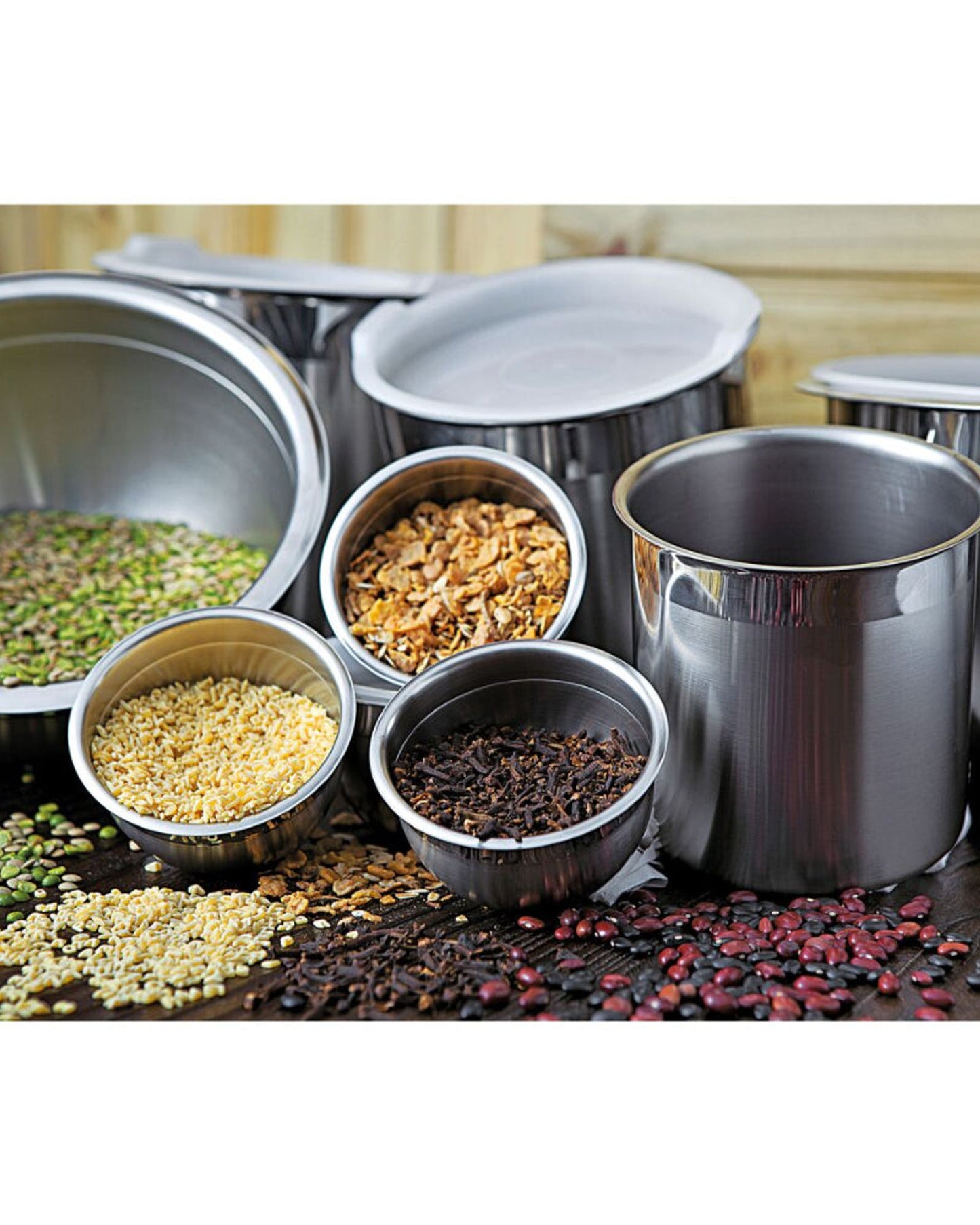 طقم أدوات مائدة ترامونتينا أوسلو من الفولاذ المقاوم للصدأ مع سكاكين شرائح اللحم ولمعان عالي، طقم من 24 قطعة