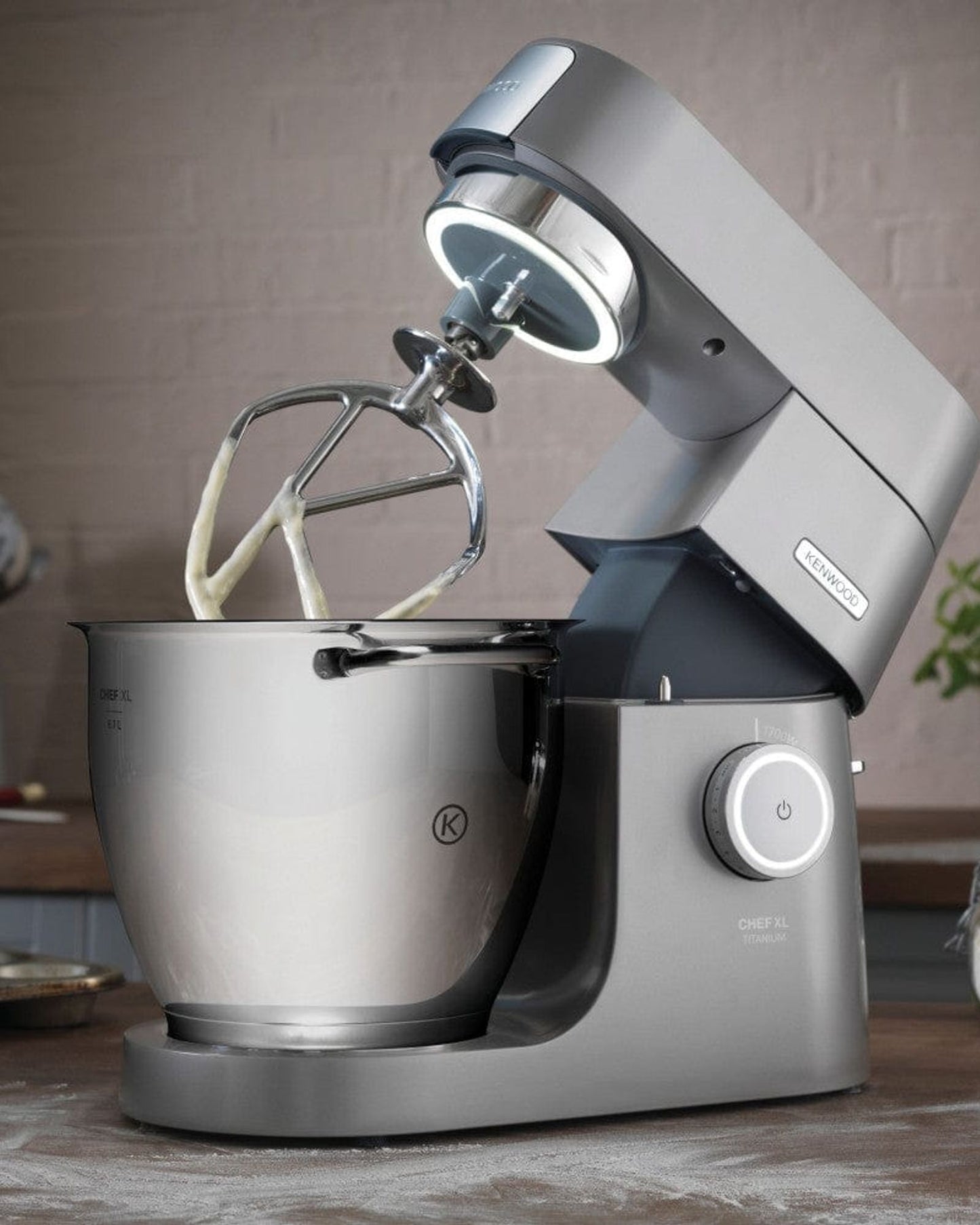ماكينة المطبخ كينوود تيتانيوم سعة 6.7 لتر