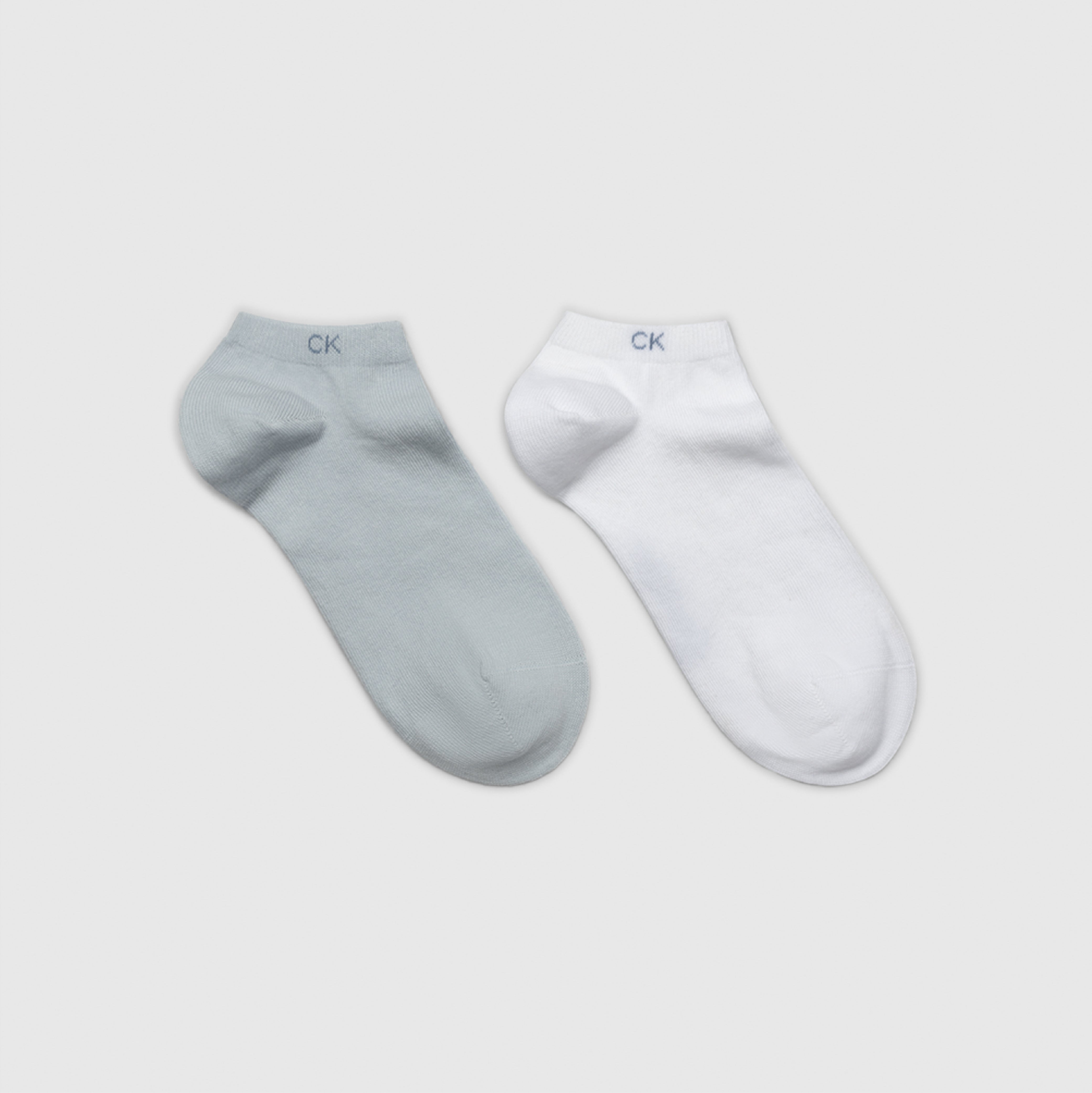 جوارب رياضية نسائية من كالفن كلاين - عبوة من قطعتين