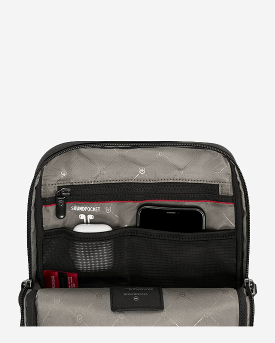 حقيبة كروس بودي فيكتورينوكس أركيتكتشر أوربان 2 سوداء