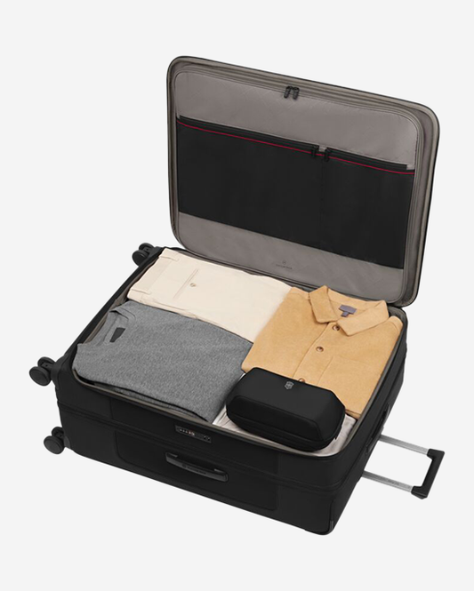 حقيبة Victorinox Werks Traveler 7.0 كبيرة الحجم باللون الأسود