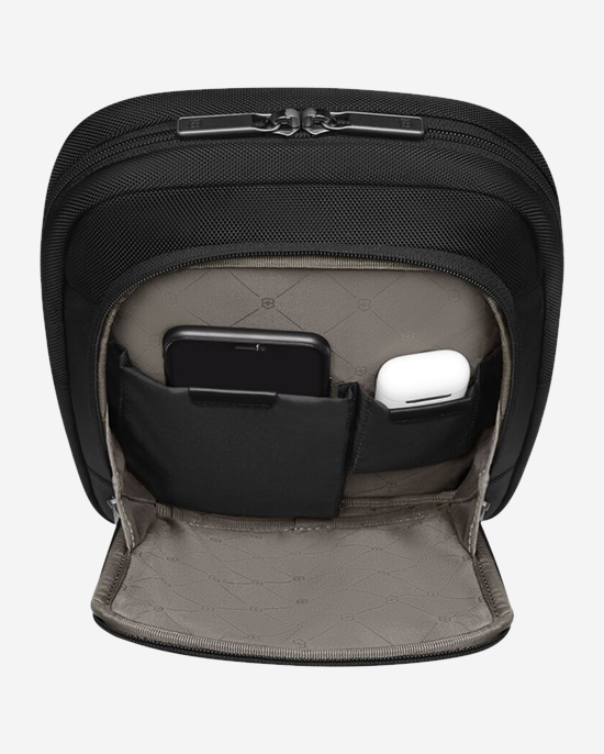 حقيبة كروس فيكتورينوكس ويركس ترافيلر 7.0 باللون الأسود