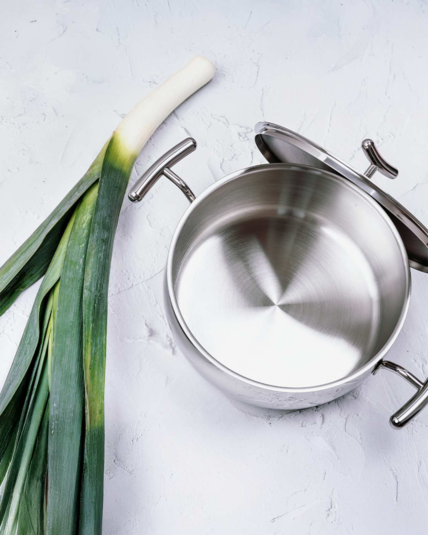 Silampos Yumi Stockpot with Lid 28Cm