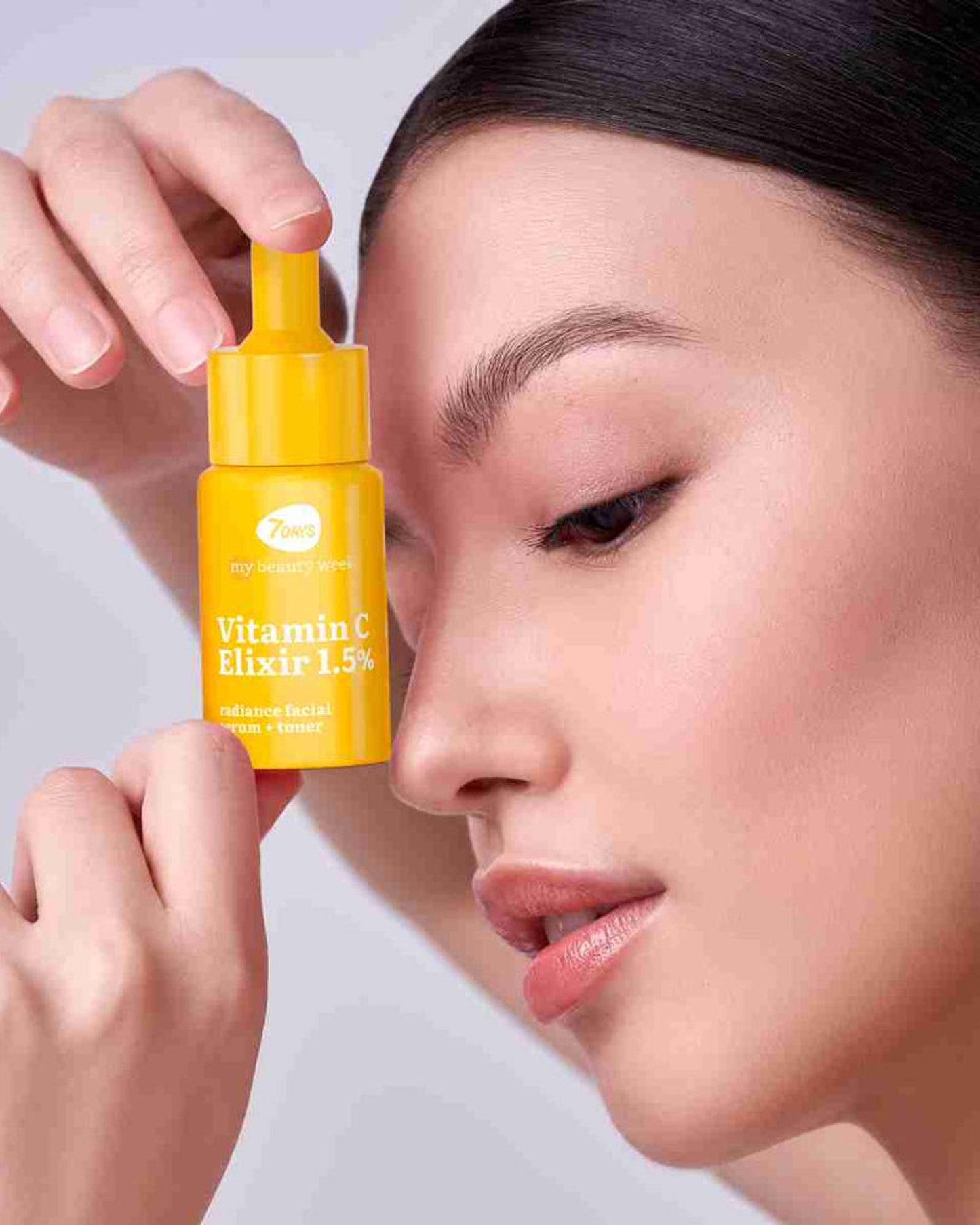 سيروم فيتامين سي للوجه 7DAYS 30 مل