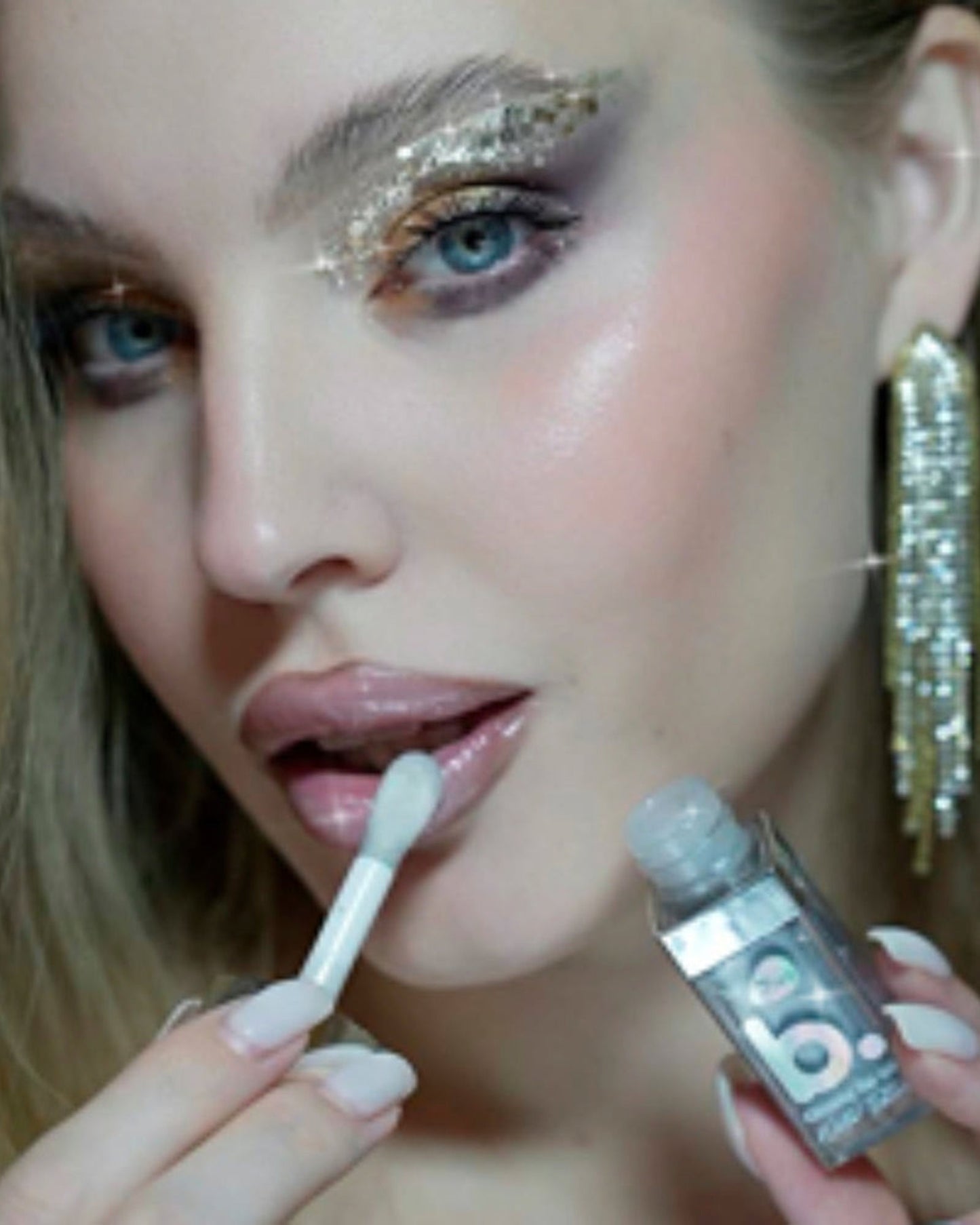 زيت الشفاه اللامع 7DAYS B.COLOUR إصدار الشتاء