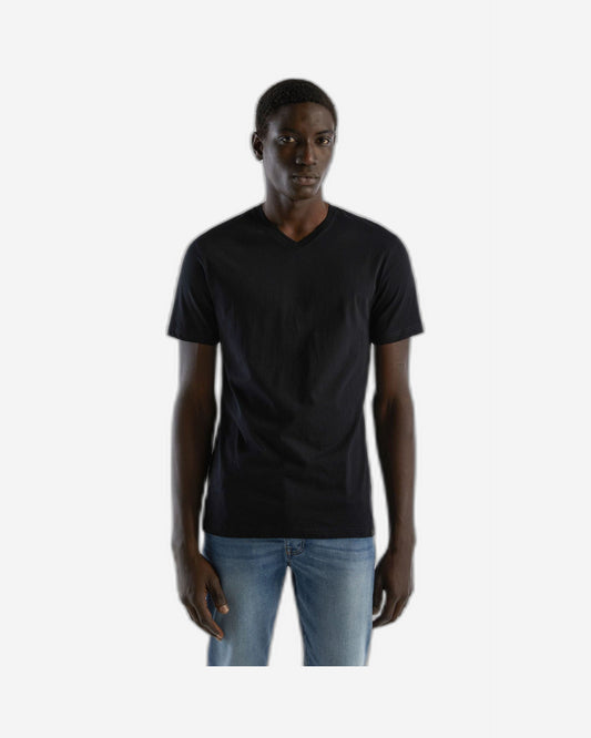 تي شيرت من القطن طويل الألياف