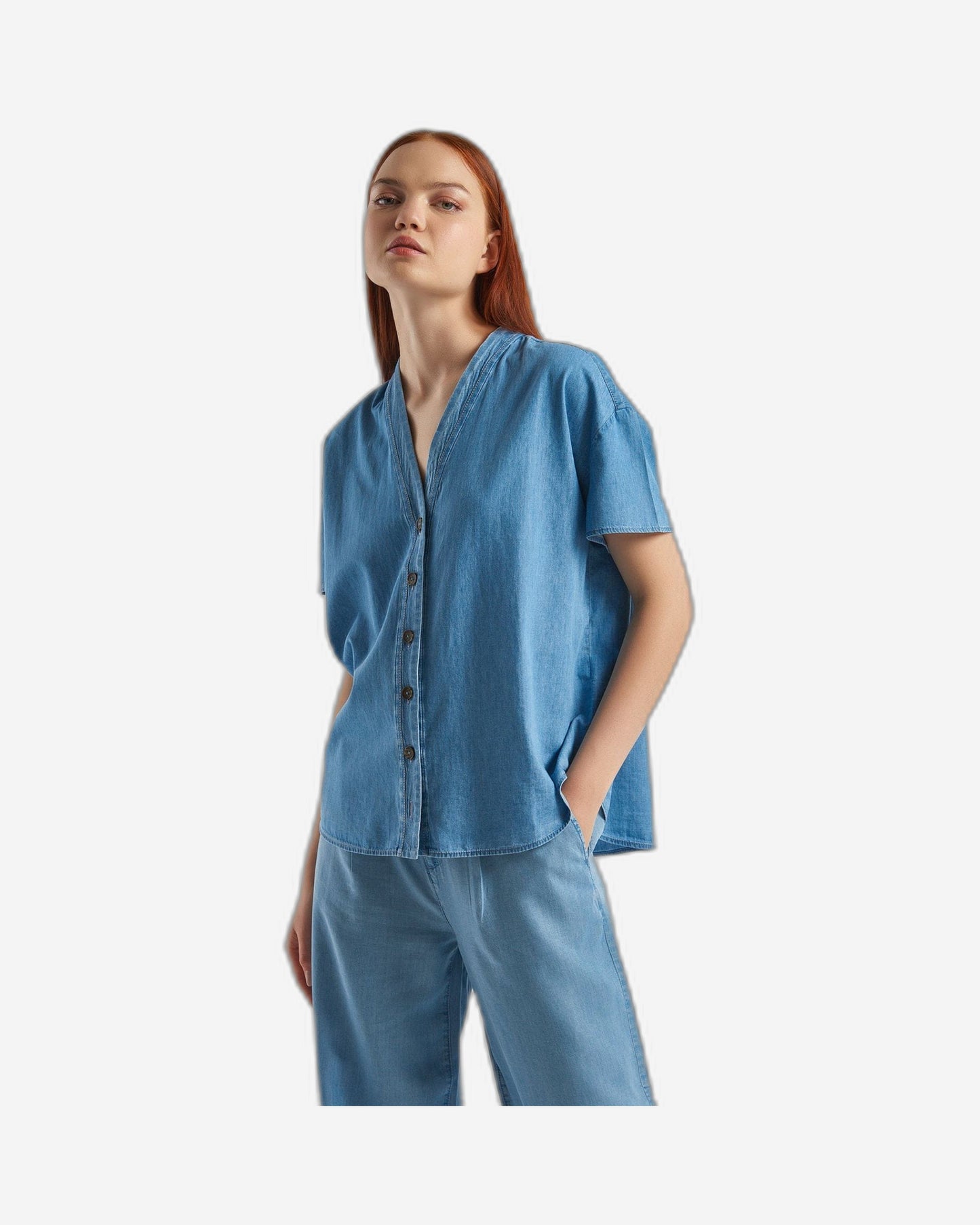 تي شيرت من القطن الخالص