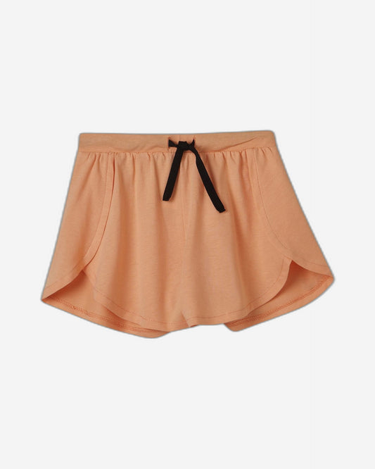 شورت رياضي مع شقوق