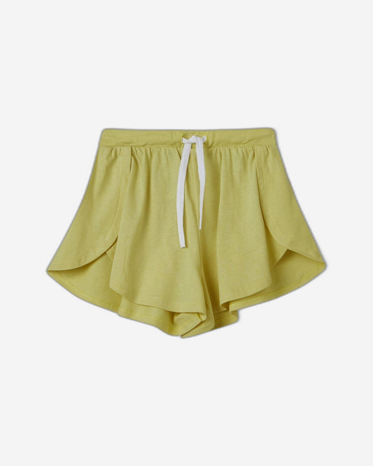 شورت رياضي مع شقوق